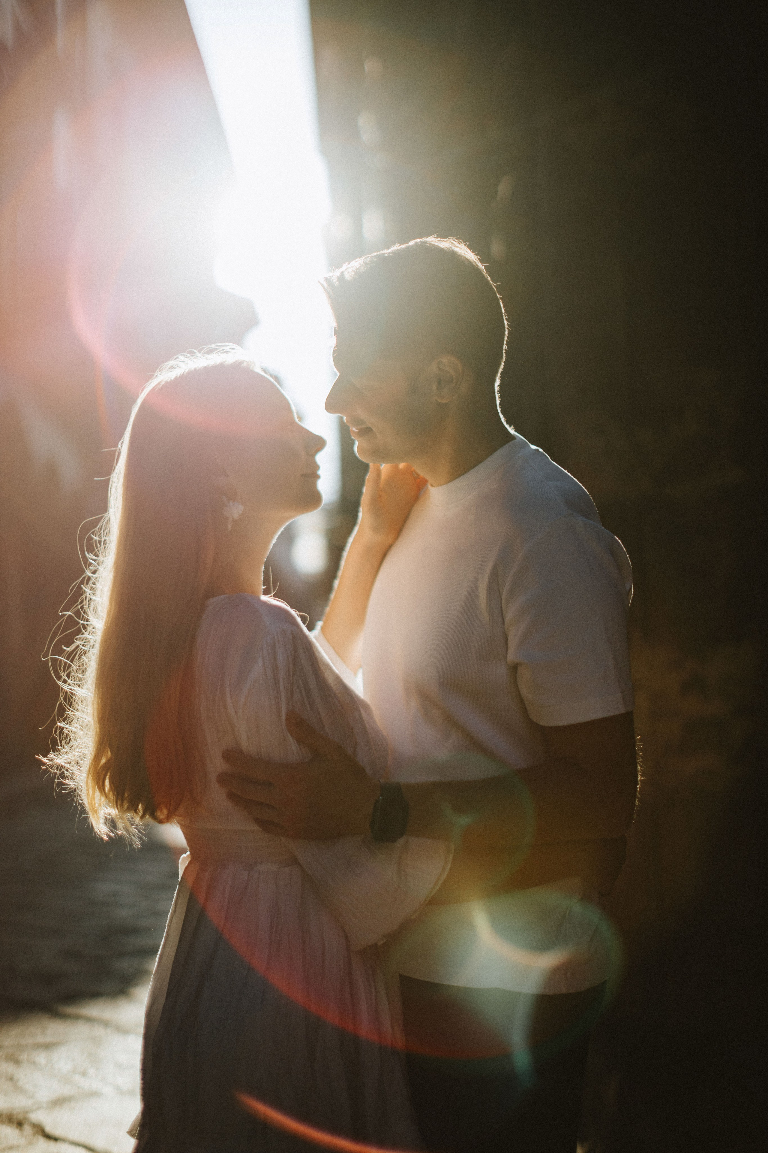 Couple Photoshoot Florence | Romantic Session at Ponte Vecchio & Uffizi. Wedding Photographer in Florence, Pisa & Tuscany | Candid & Elegant Photography in Italy