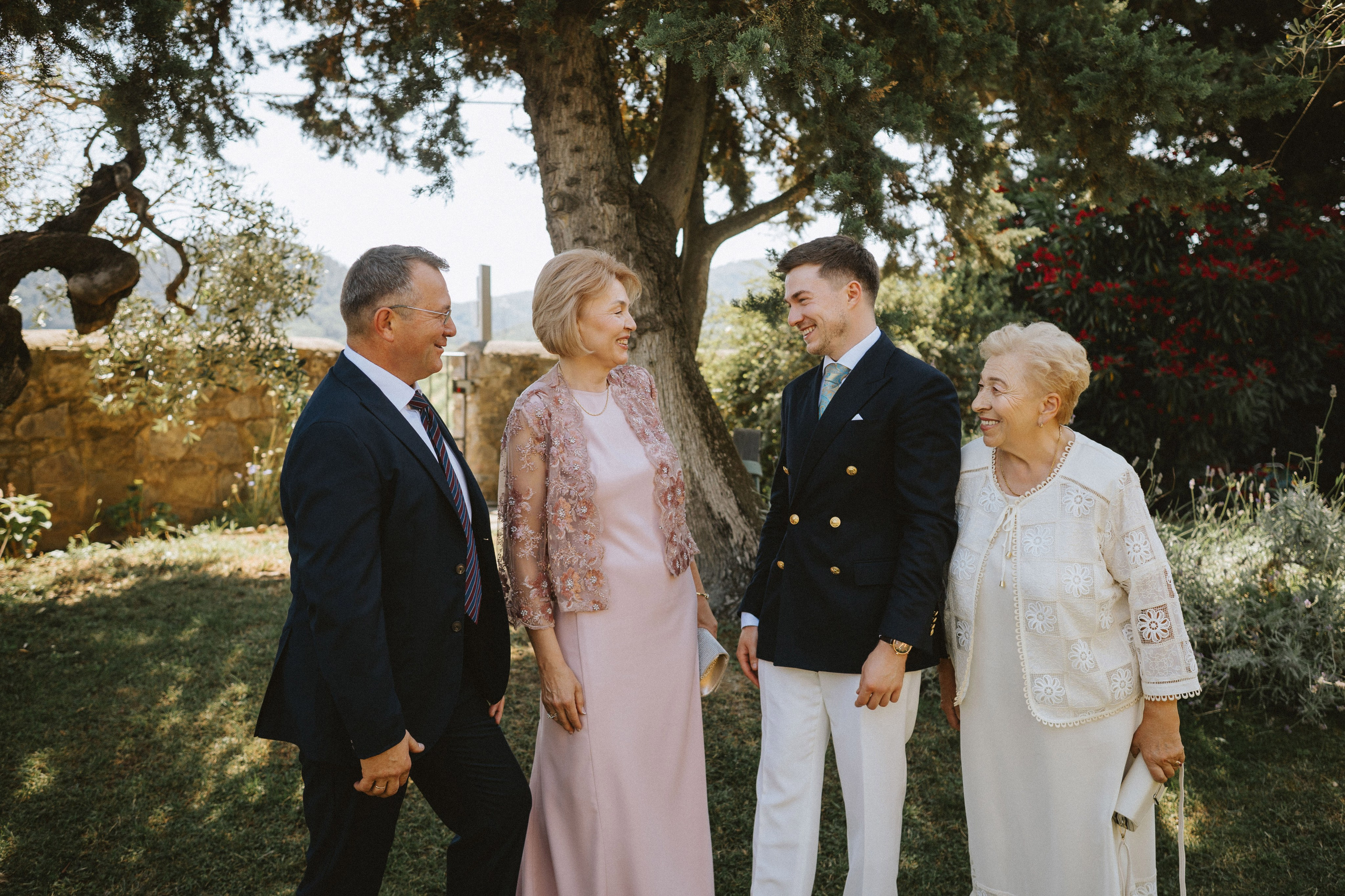 Yura & Katya: Tuscan Wedding Preview at Agriturismo Sottotono. Fotografo di matrimoni a Firenze, Pisa e Toscana | Fotografia spontanea ed elegante in Italia