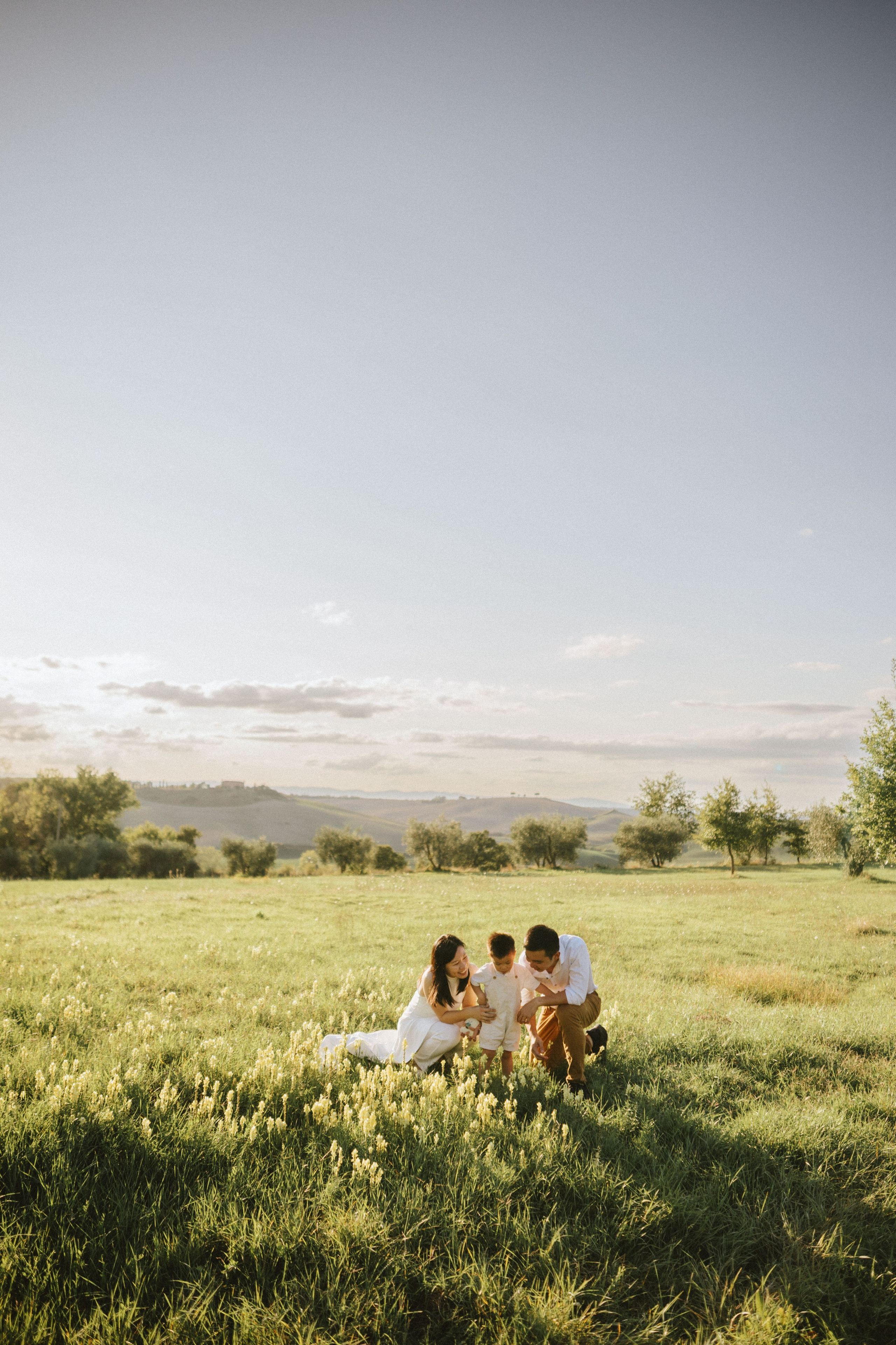 Family Photoshoot in Tuscany | Val d’Orcia & Pienza Photographer. Wedding Photographer in Florence, Pisa & Tuscany | Candid & Elegant Photography in Italy