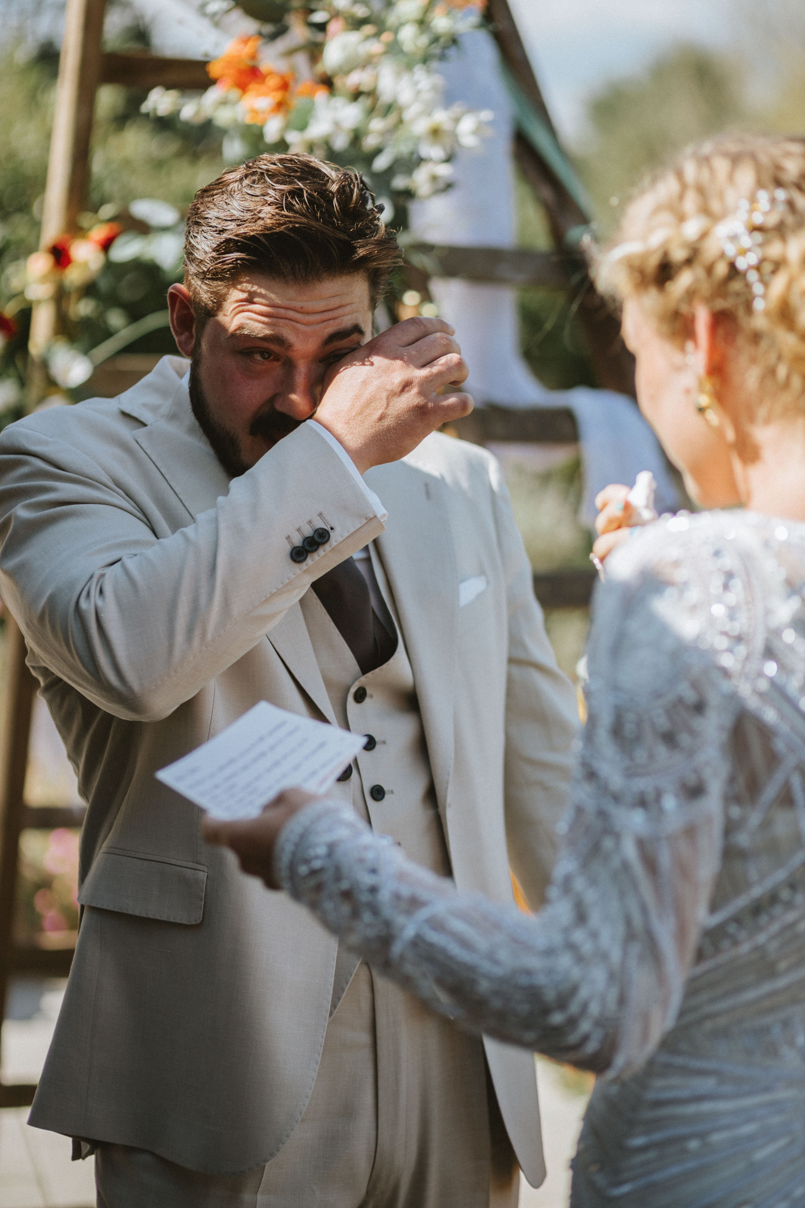 Sebastian & Isa – Matrimonio Romantico in Toscana | Celebrazione Intima tra le Colline. Fotografo di matrimoni a Firenze, Pisa e Toscana | Fotografia spontanea ed elegante in Italia