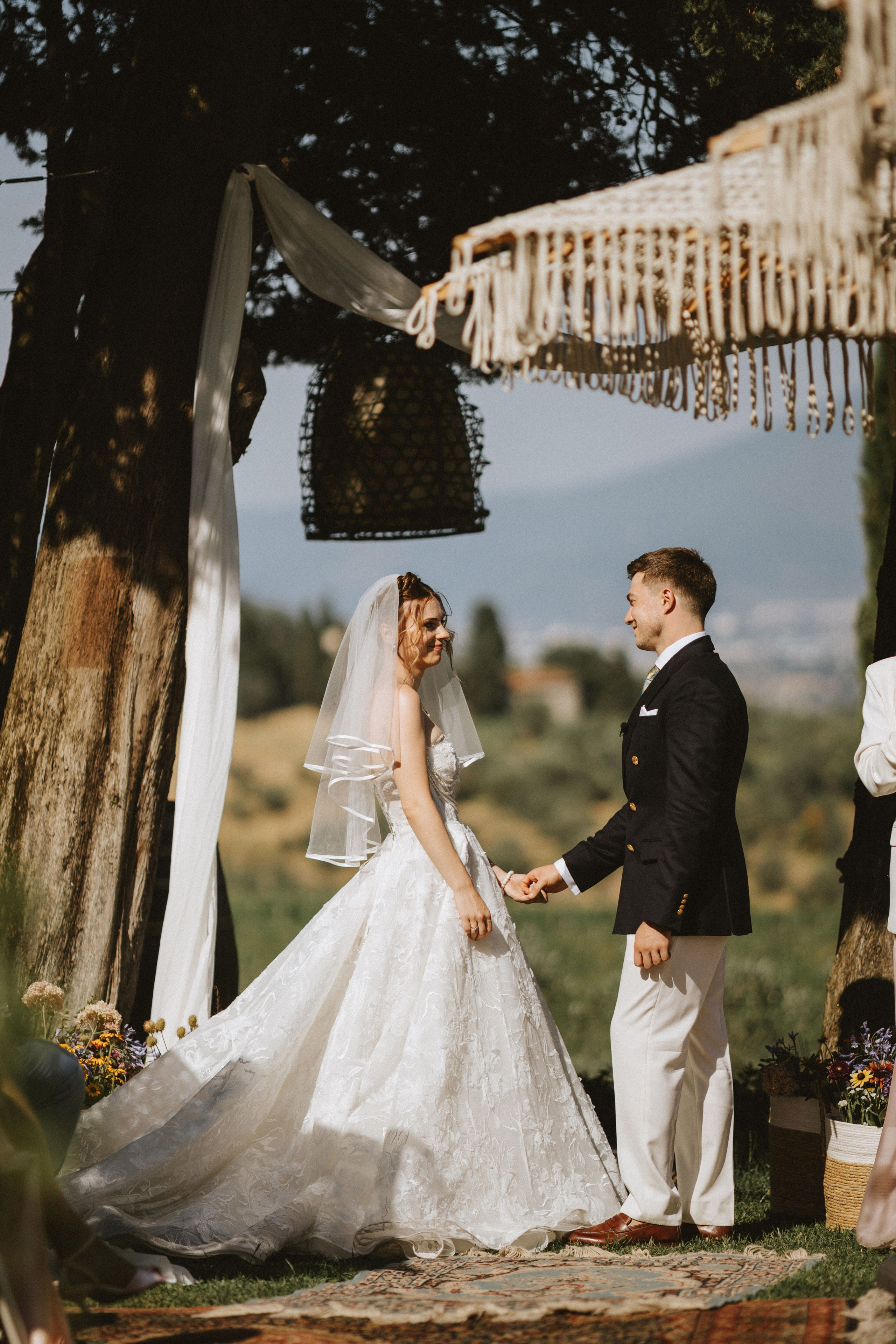 Yura & Katya: Tuscan Wedding Preview at Agriturismo Sottotono. Fotografo di matrimoni a Firenze, Pisa e Toscana | Fotografia spontanea ed elegante in Italia