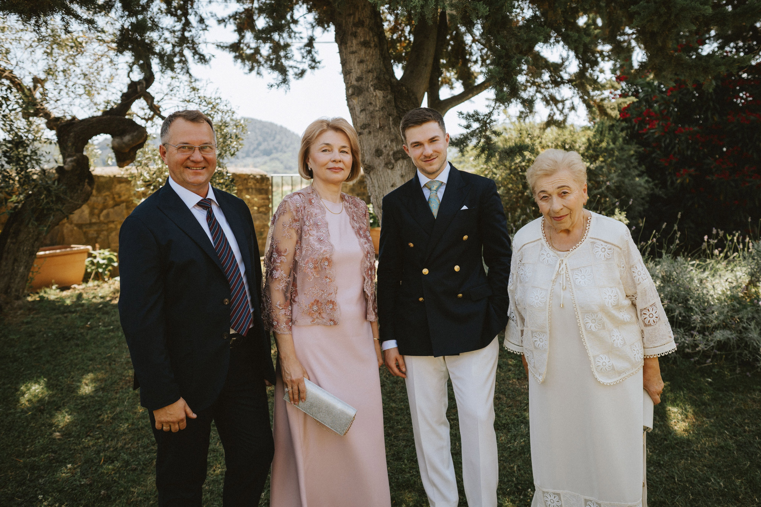 Yura & Katya: Tuscan Wedding Preview at Agriturismo Sottotono. Fotografo di matrimoni a Firenze, Pisa e Toscana | Fotografia spontanea ed elegante in Italia