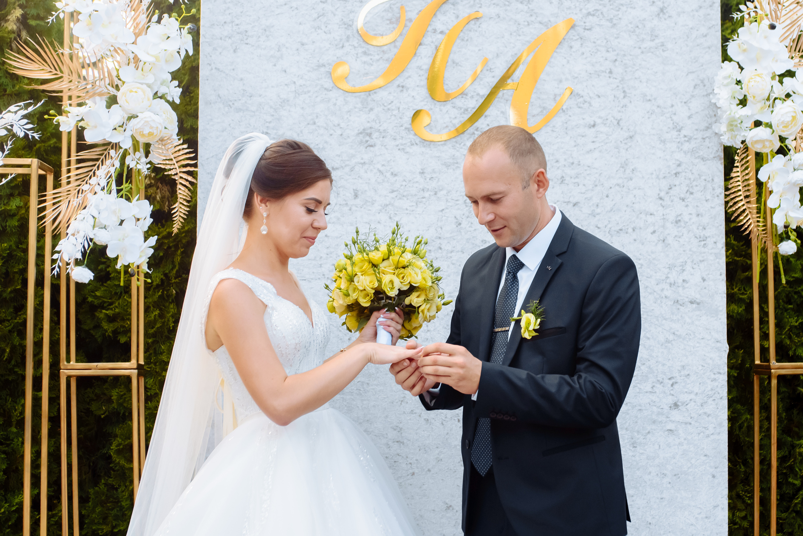 ГОЛОВНА. Олексій Ревуцький - весільний та сімейний фотограф