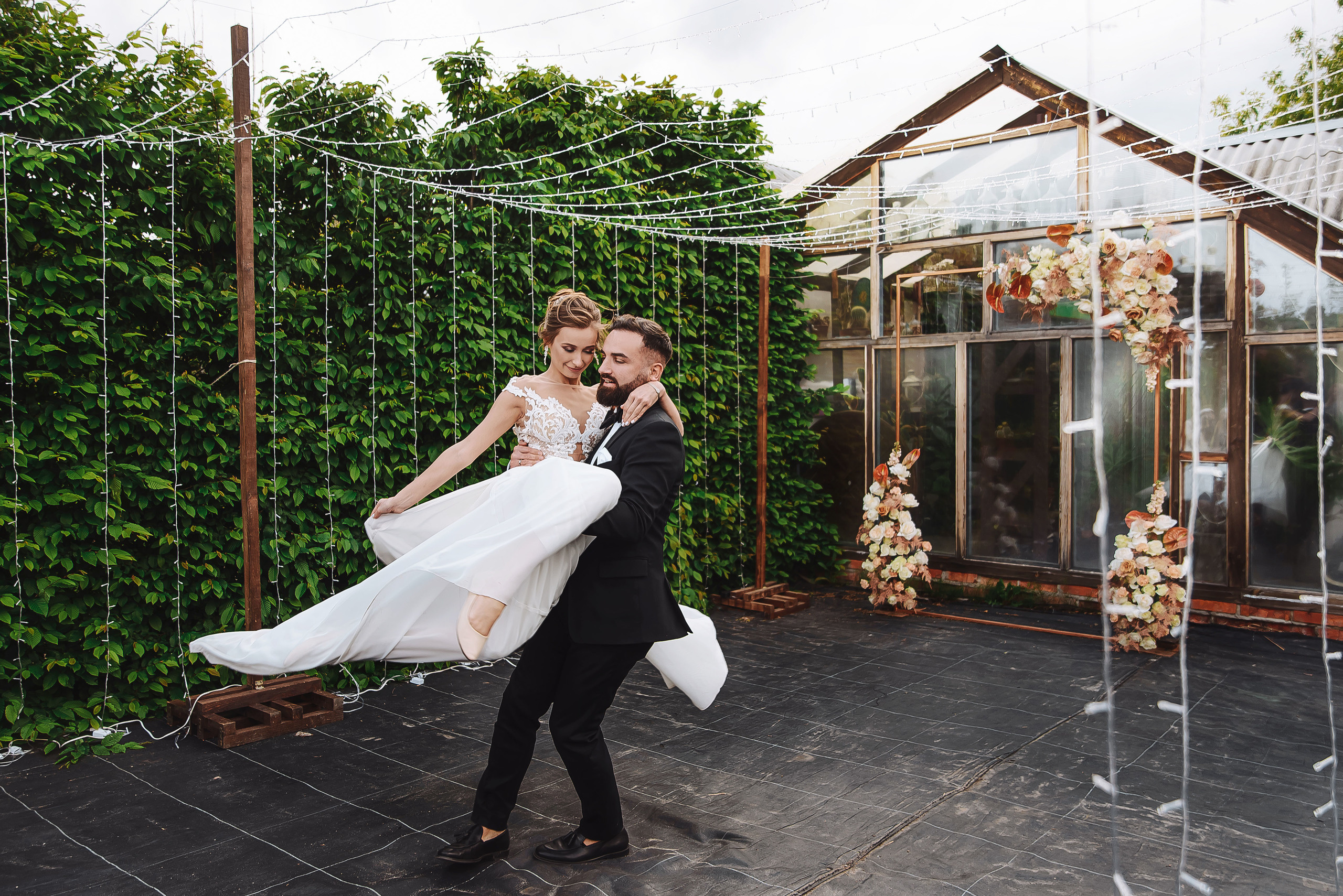 ГОЛОВНА. Олексій Ревуцький - весільний та сімейний фотограф