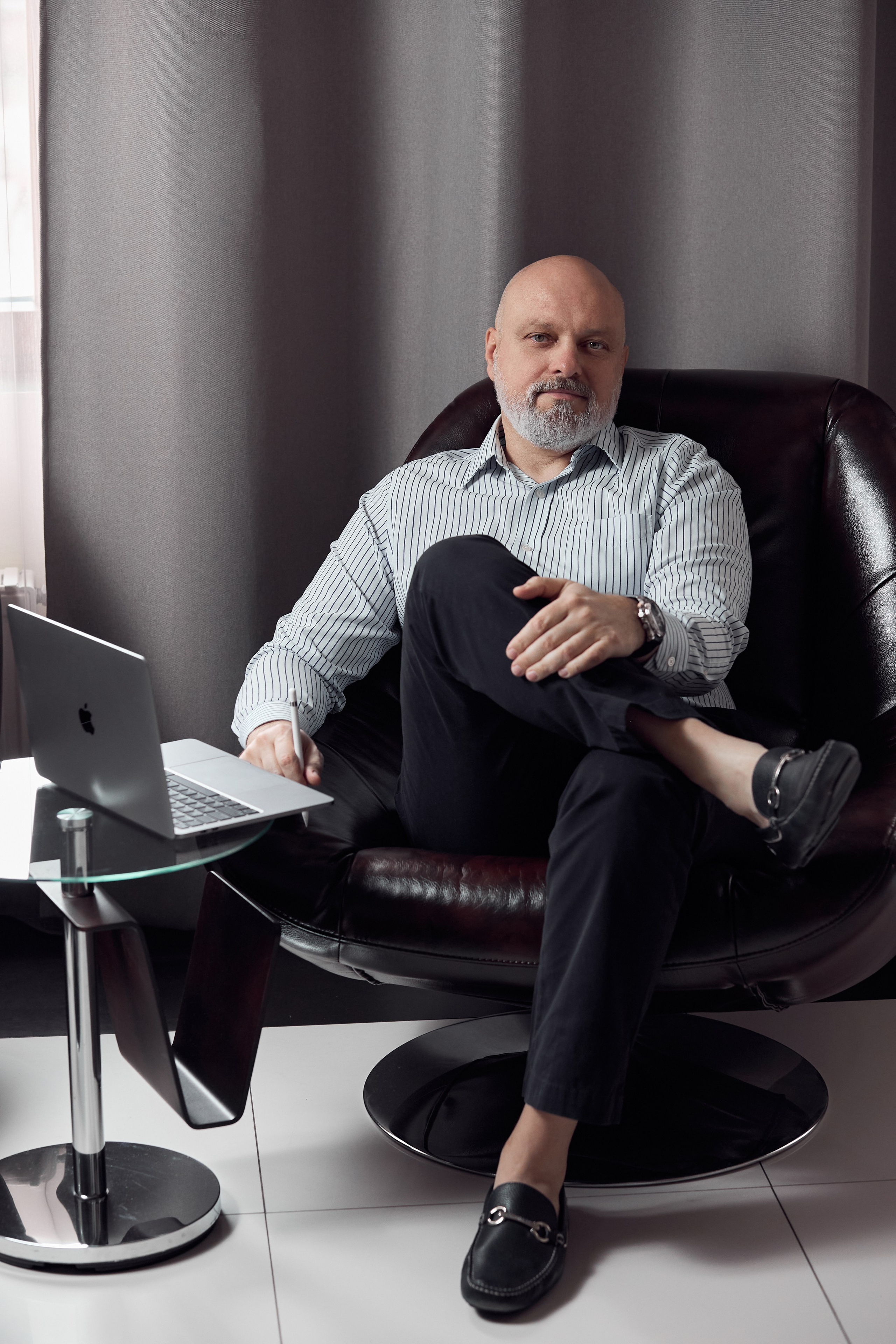 Бізнес-портрет керівника в Одесі — ділова фотосесія