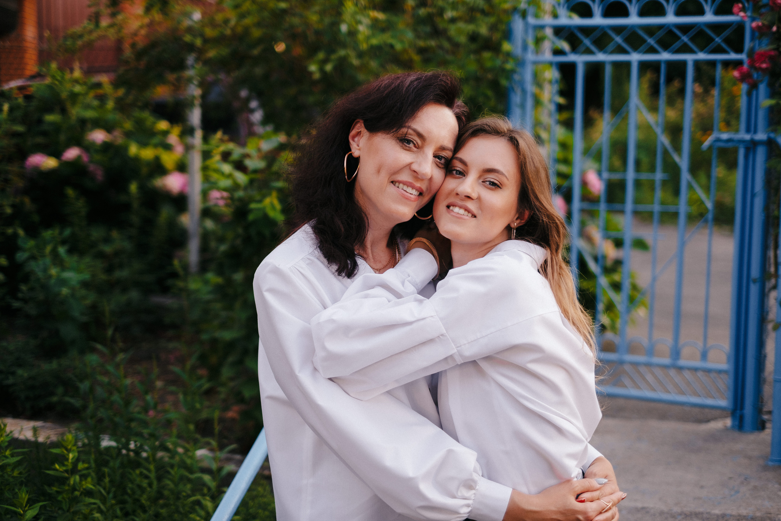 Family photo session at home. Four generations in one frame. Ivan Skufinsky — wedding and family photographer in Vancouver