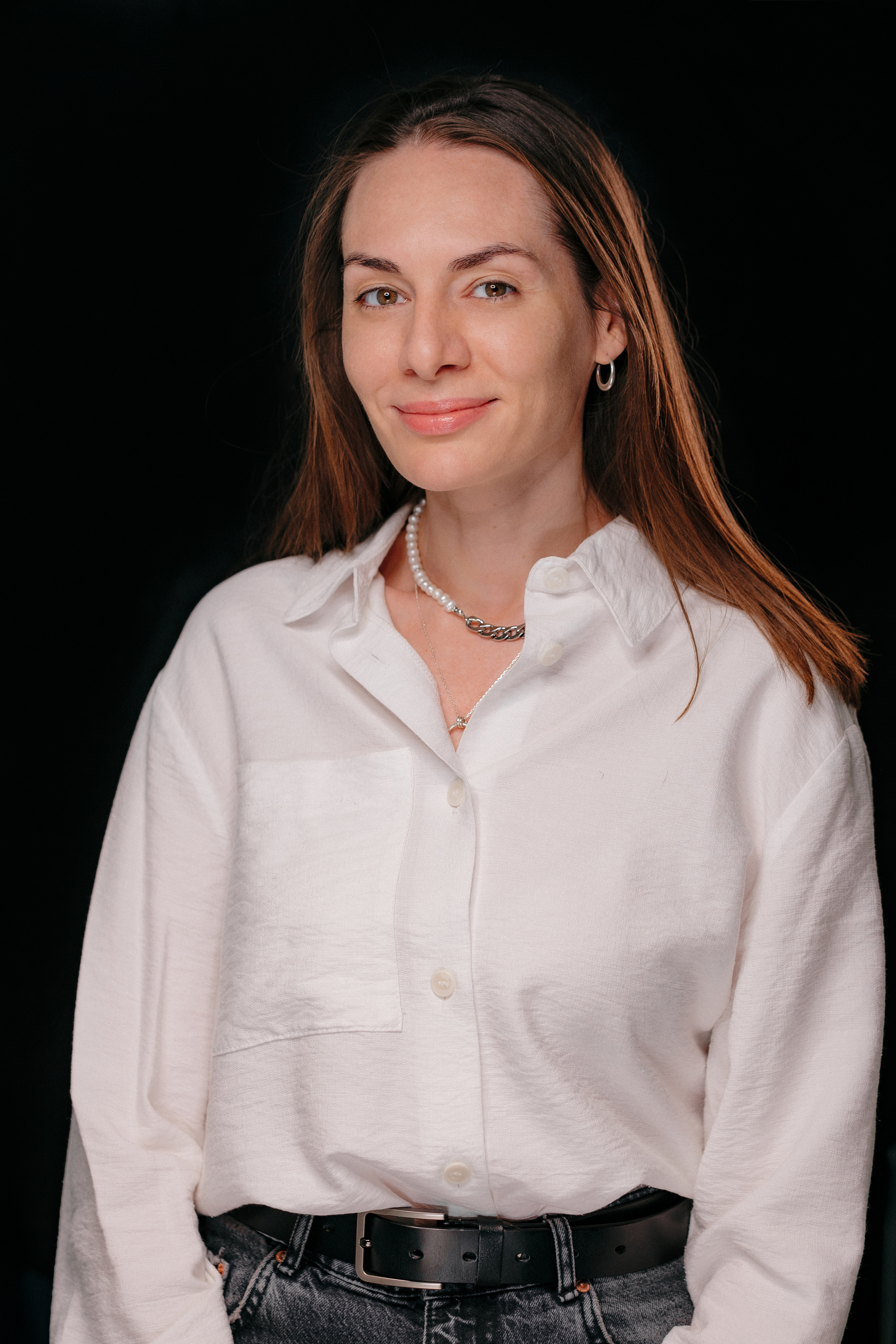 HEADSHOT BUSINESS PORTRAIT. Ivan Skufinsky — wedding and family photographer in Vancouver