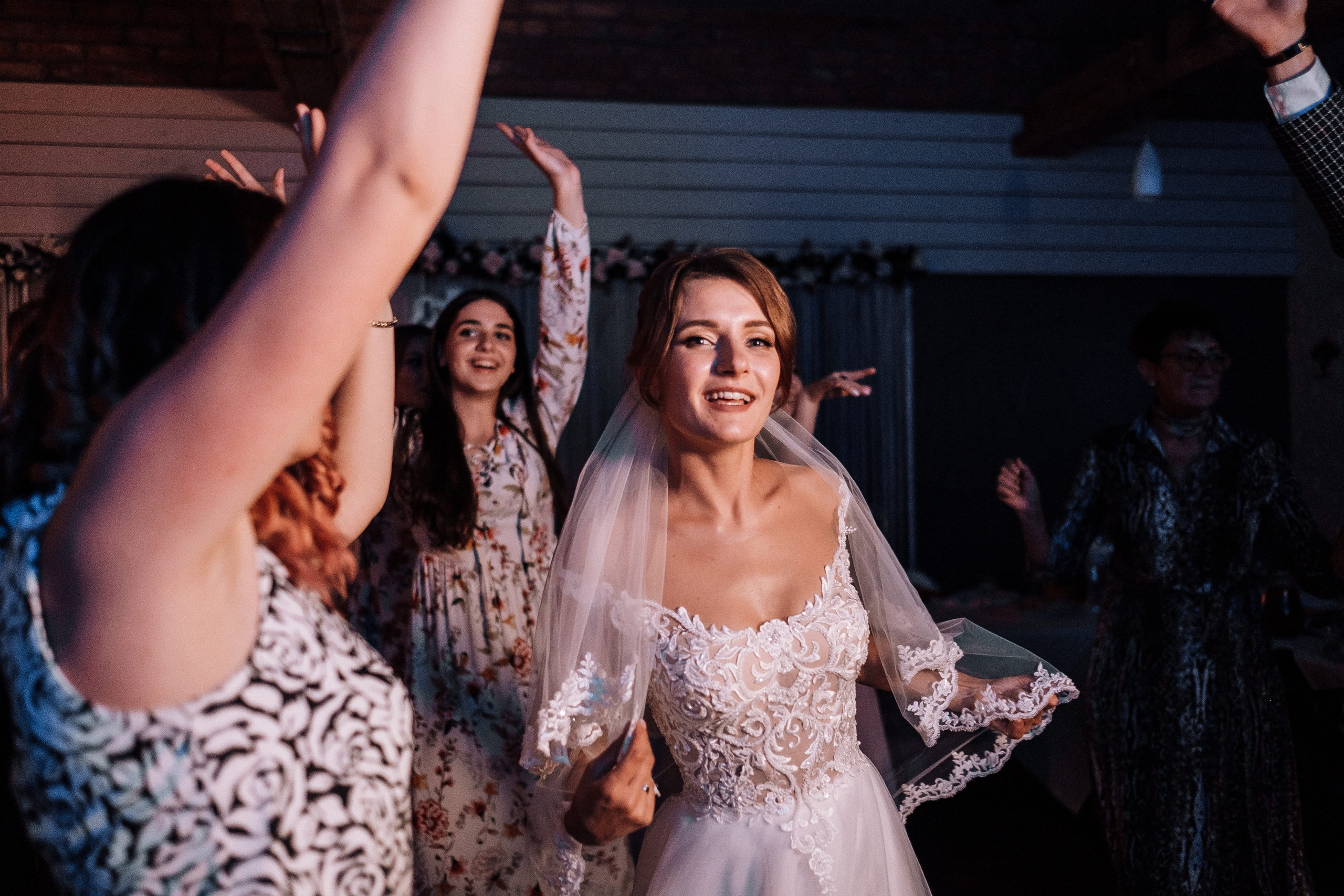 14.07.2019 Wedding Story. Ivan Skufinsky — wedding and family photographer in Vancouver