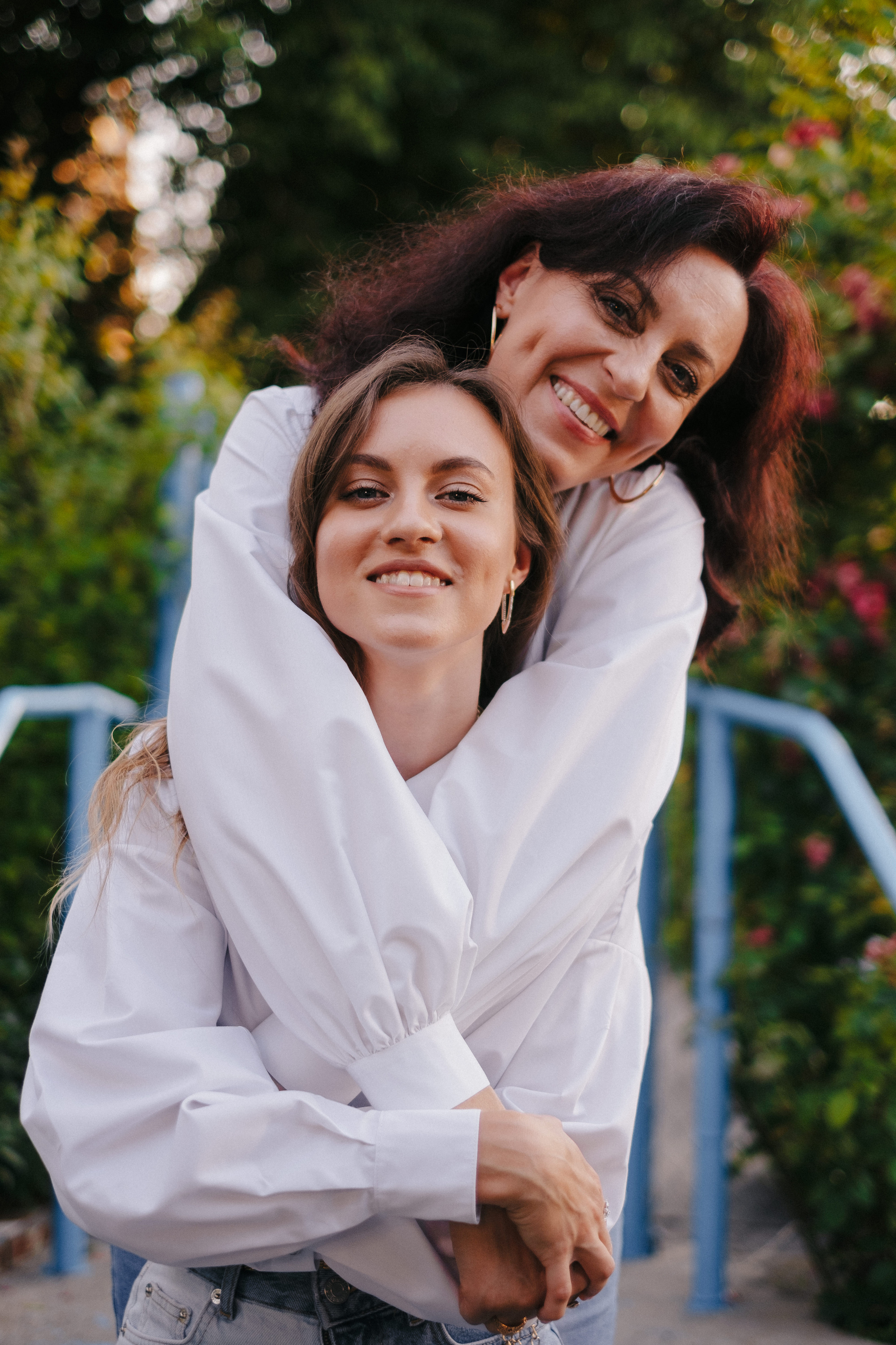 Family photo session at home. Four generations in one frame. Ivan Skufinsky — wedding and family photographer in Vancouver