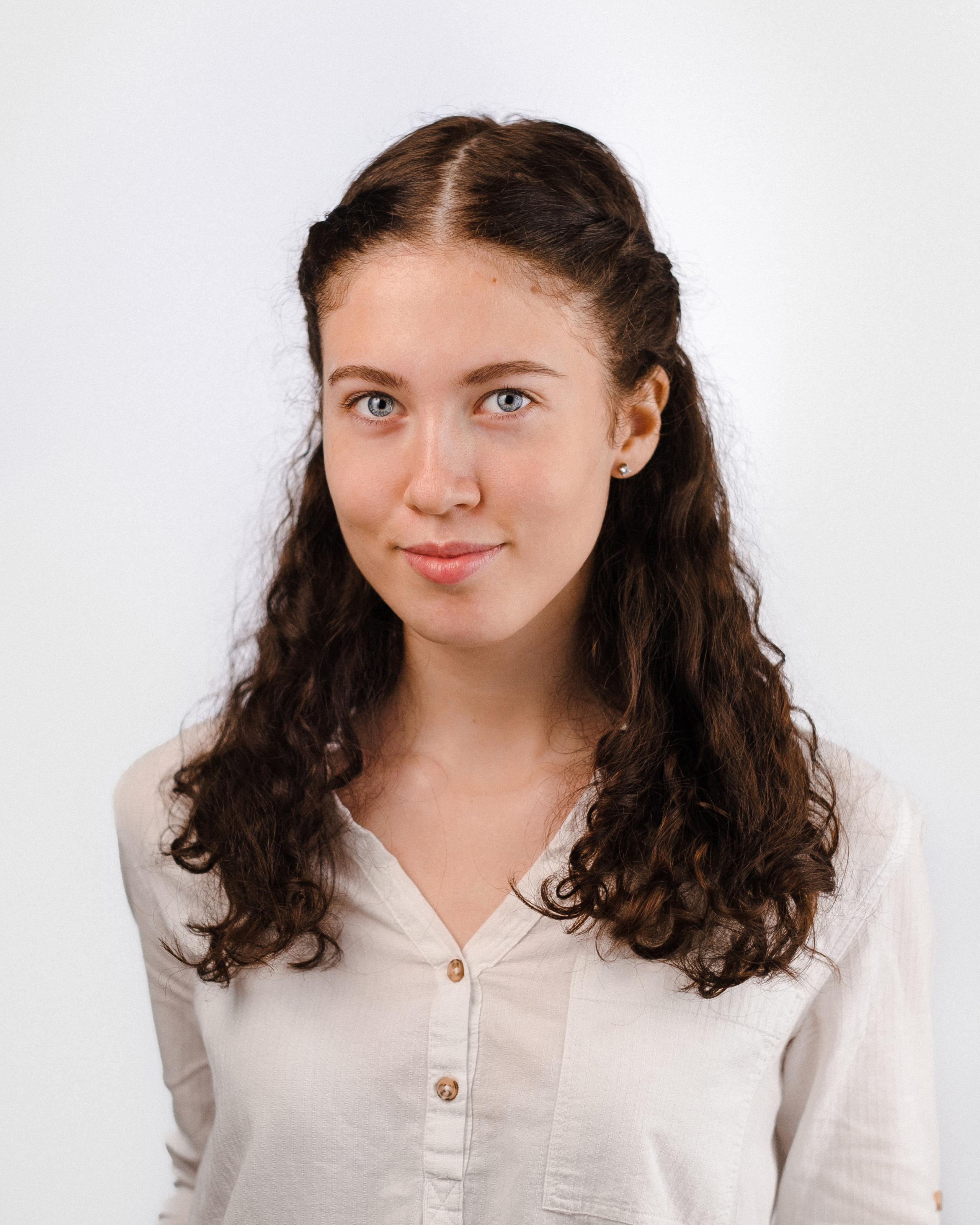 HEADSHOT BUSINESS PORTRAIT. Ivan Skufinsky — wedding and family photographer in Vancouver