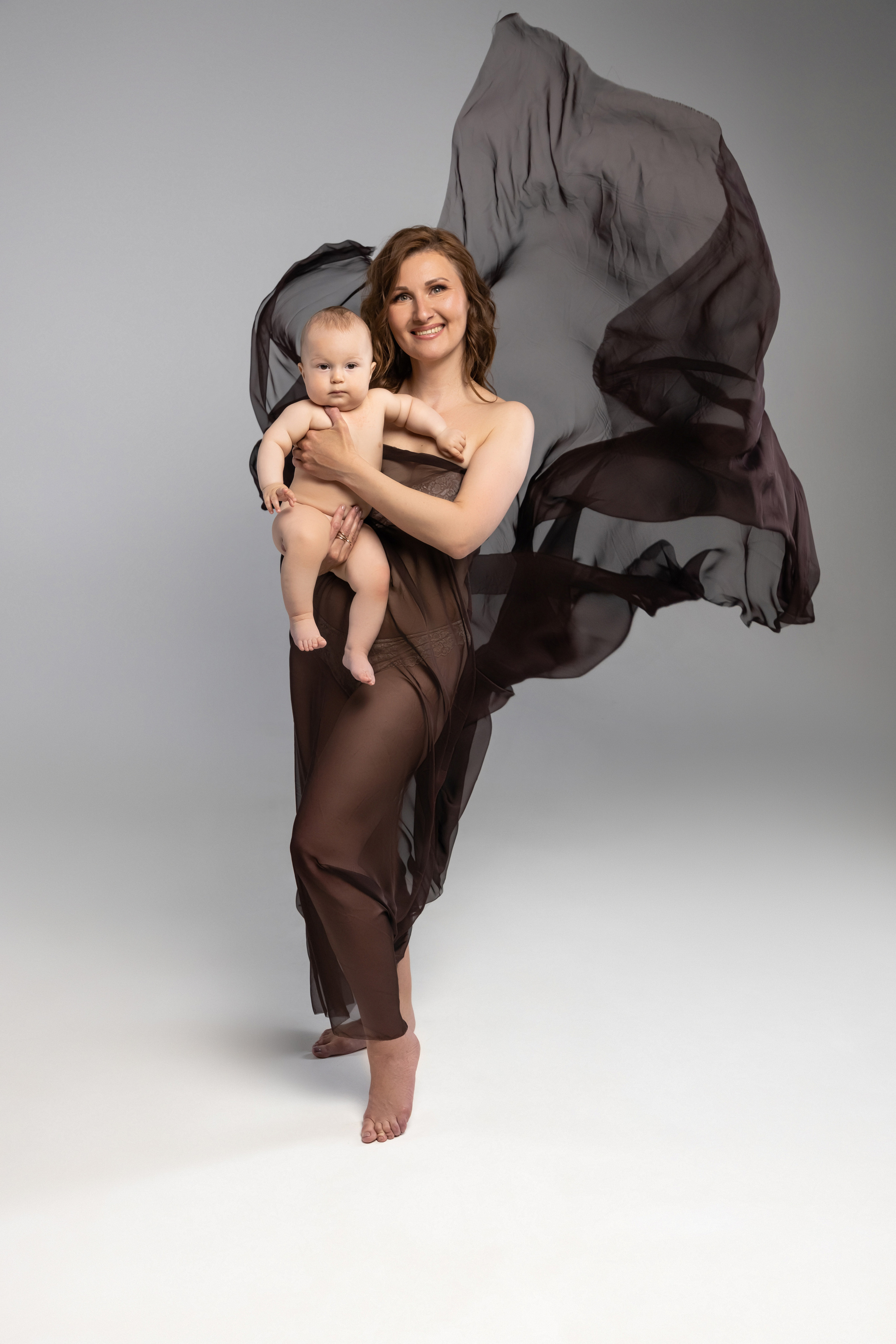 Фотосесія материнства Мілена з малюком. Fotografka Roksana