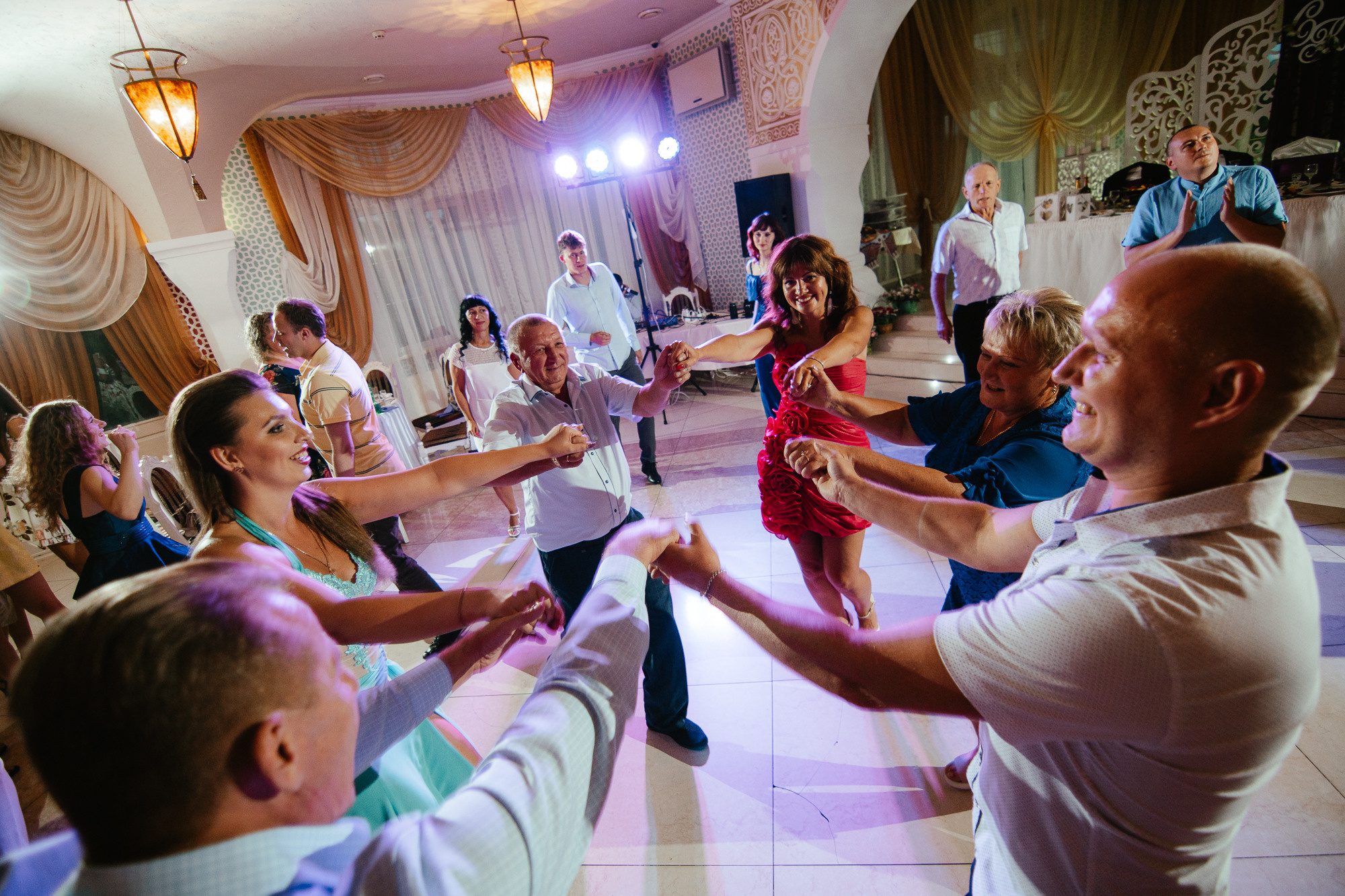 Весільний фотограф у Німеччині. Фото • Відео • Аерозйомка • Контент для бізнесу