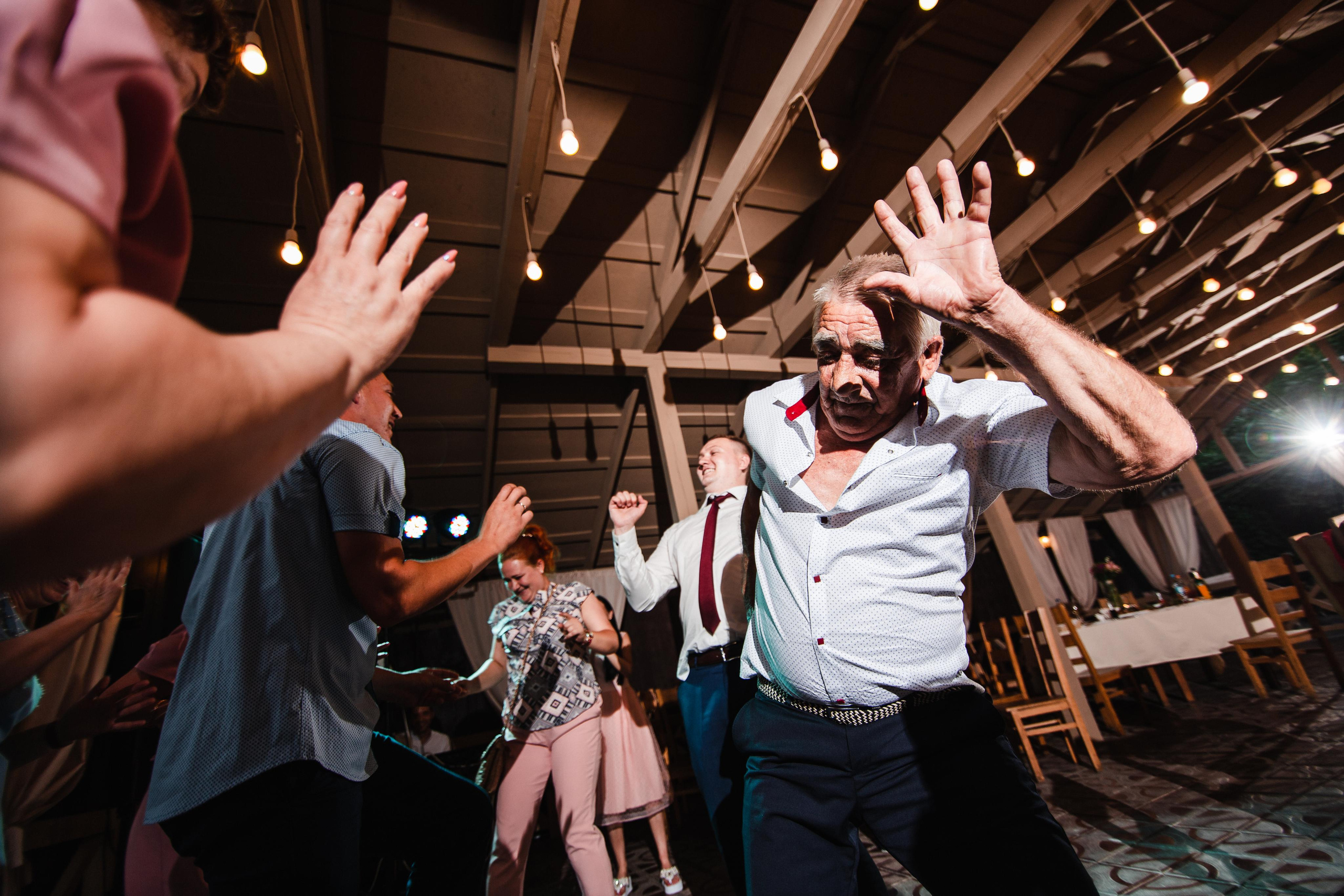 Весільний фотограф у Німеччині. Фото • Відео • Аерозйомка • Контент для бізнесу