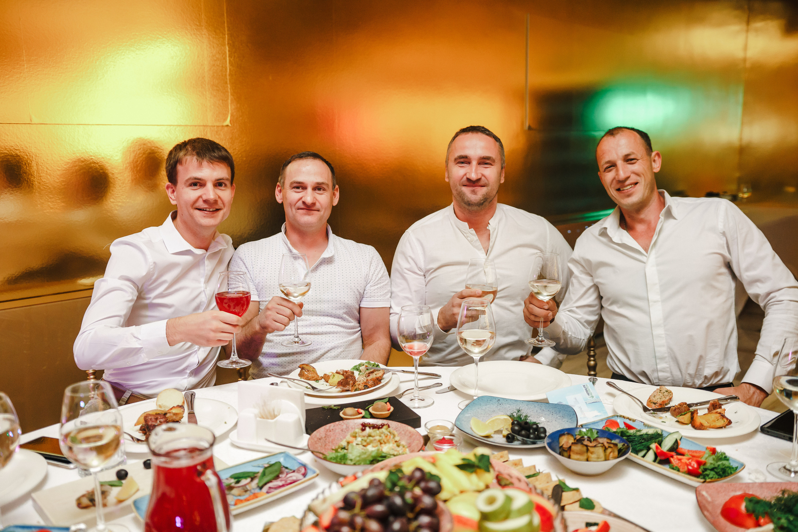 Весільний фотограф у Німеччині. Фото • Відео • Аерозйомка • Контент для бізнесу