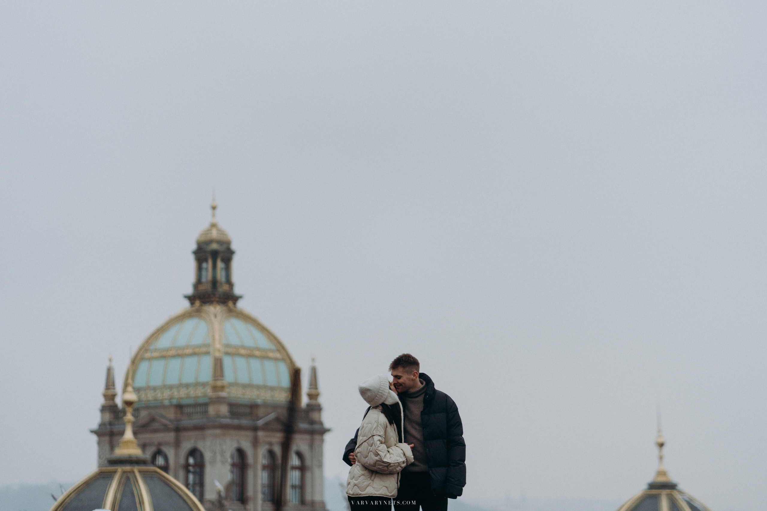 The magical proposal of hand and heart in enchanting Prague. Vitalie Varvarynets - Весільний фотограф Прага