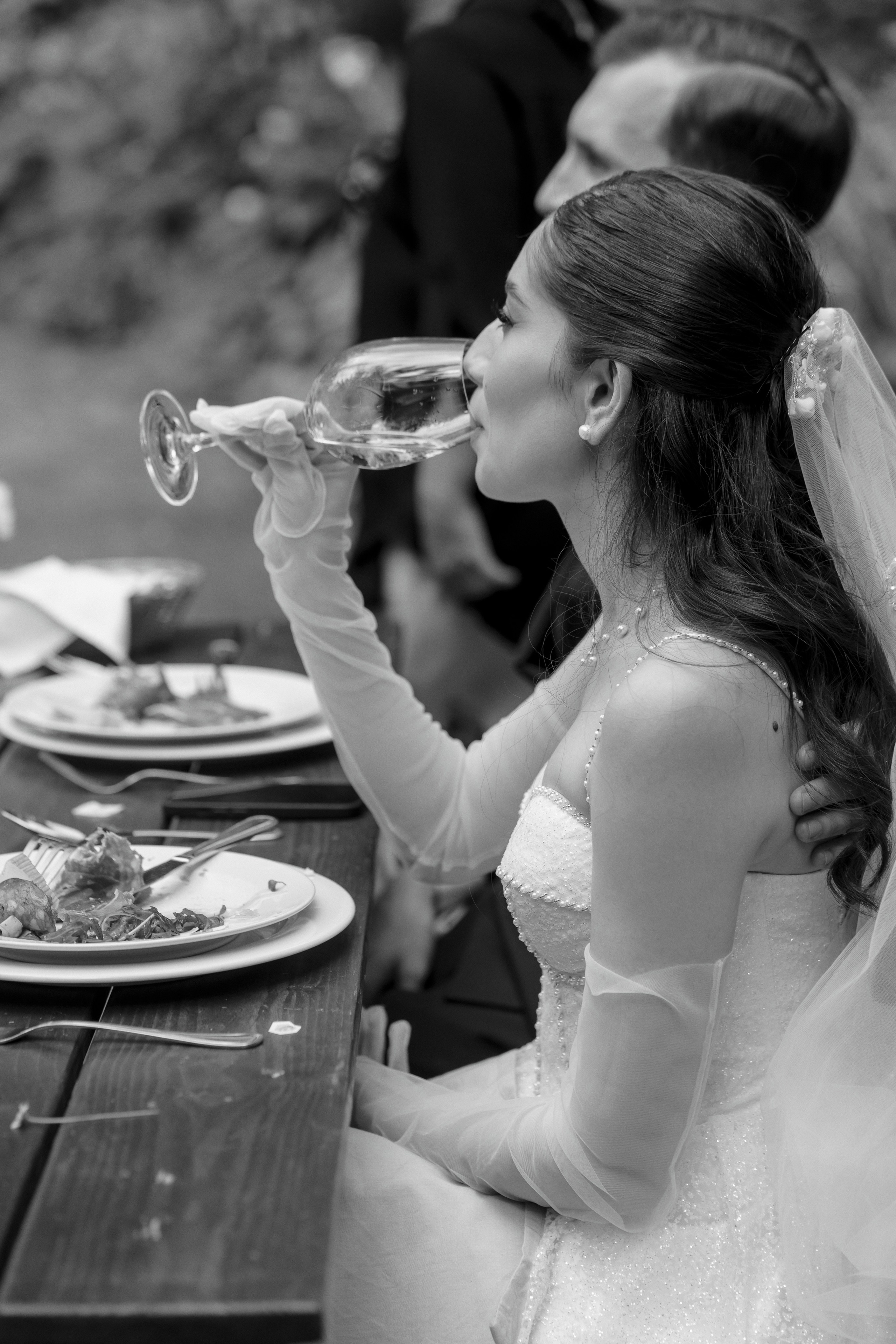 A Romantic Tuscan-Inspired Wedding in Czech Republic. Vitalie Varvarynets - Весільний фотограф Прага