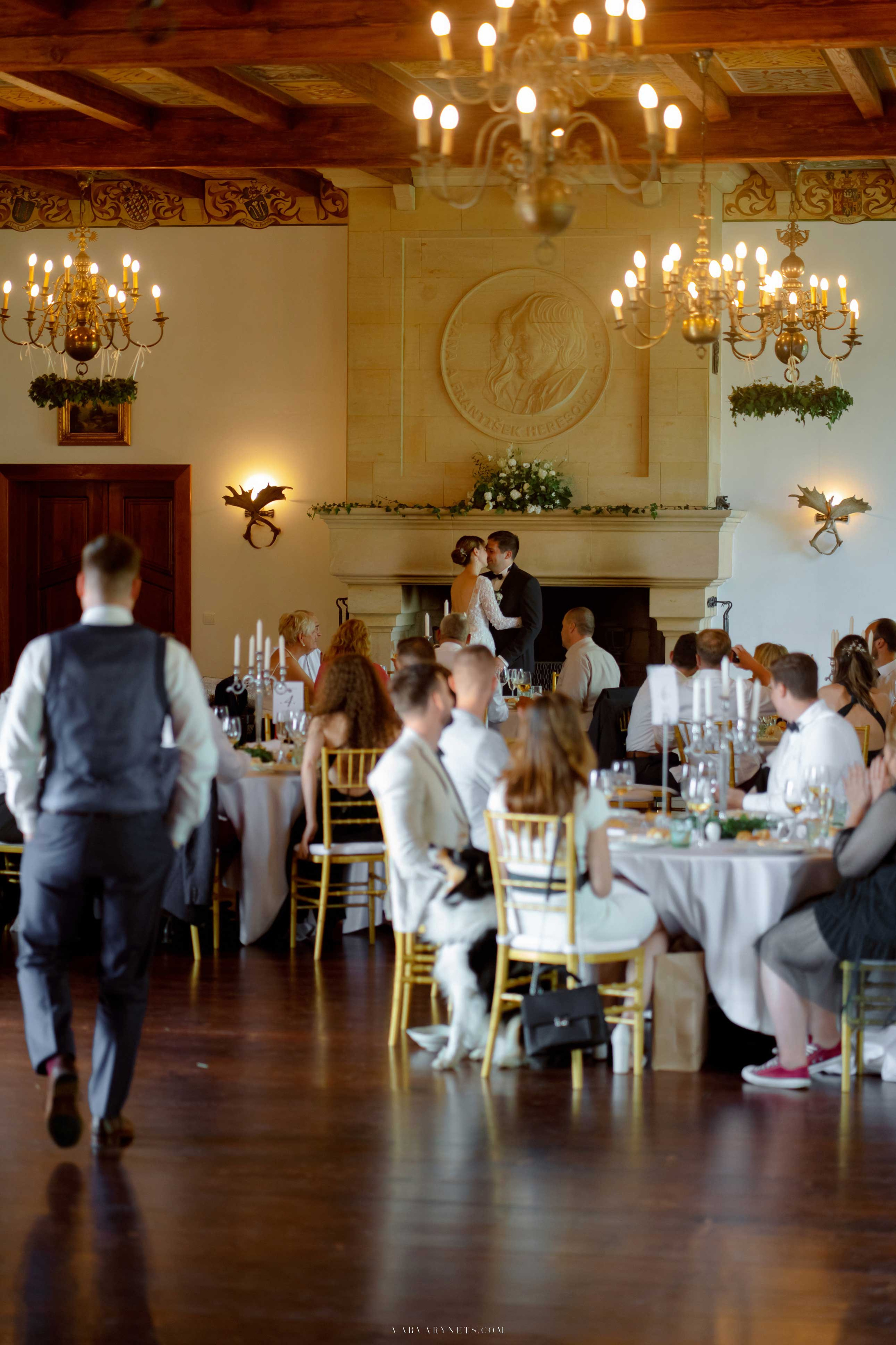 Свадьба в замках Чехии. Vitalie Varvarynets — свадебный фотограф Прага