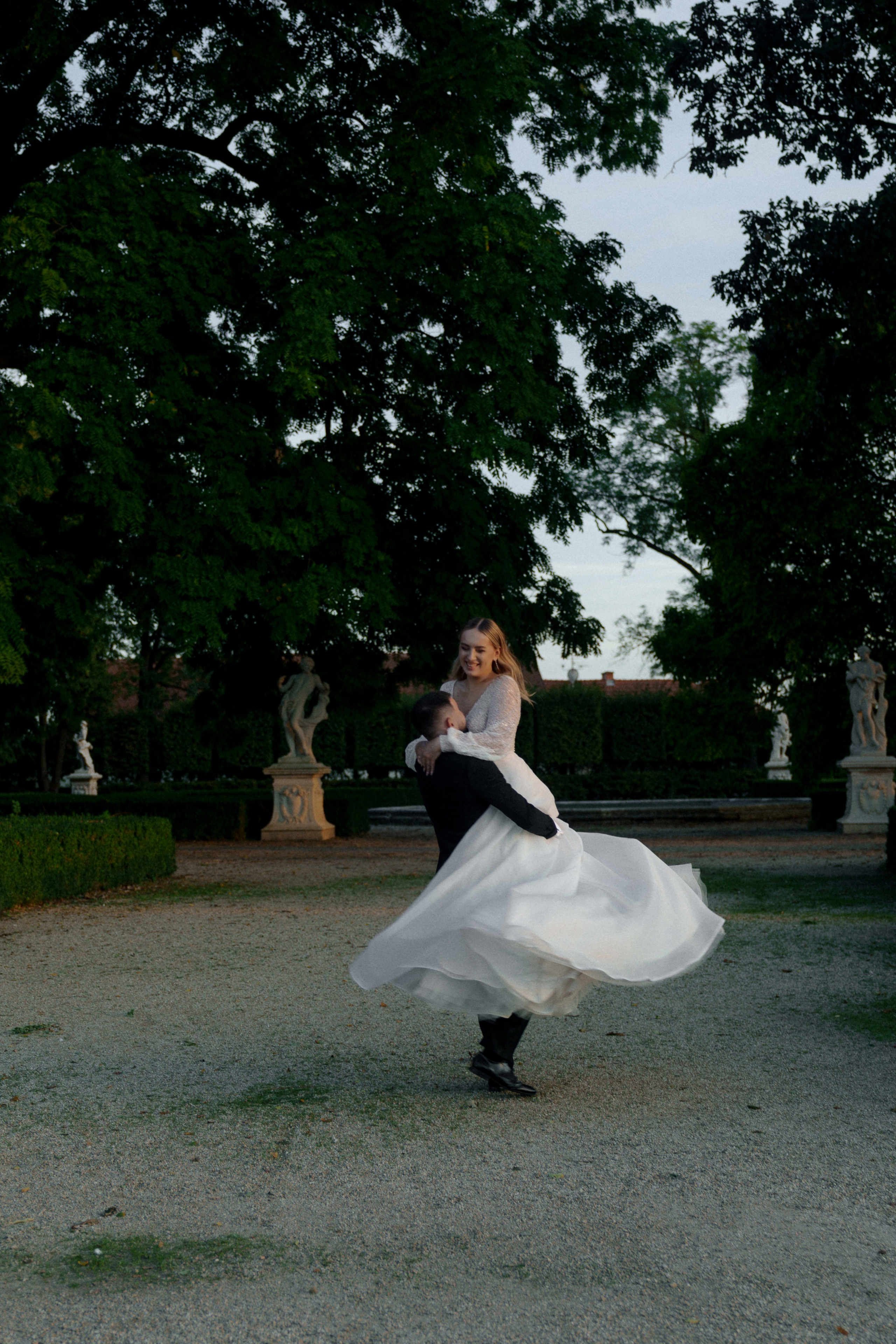 «Romance of Katherine and Maxim: Vienna Empire Captured». Vitalie Varvarynets - Весільний фотограф Прага