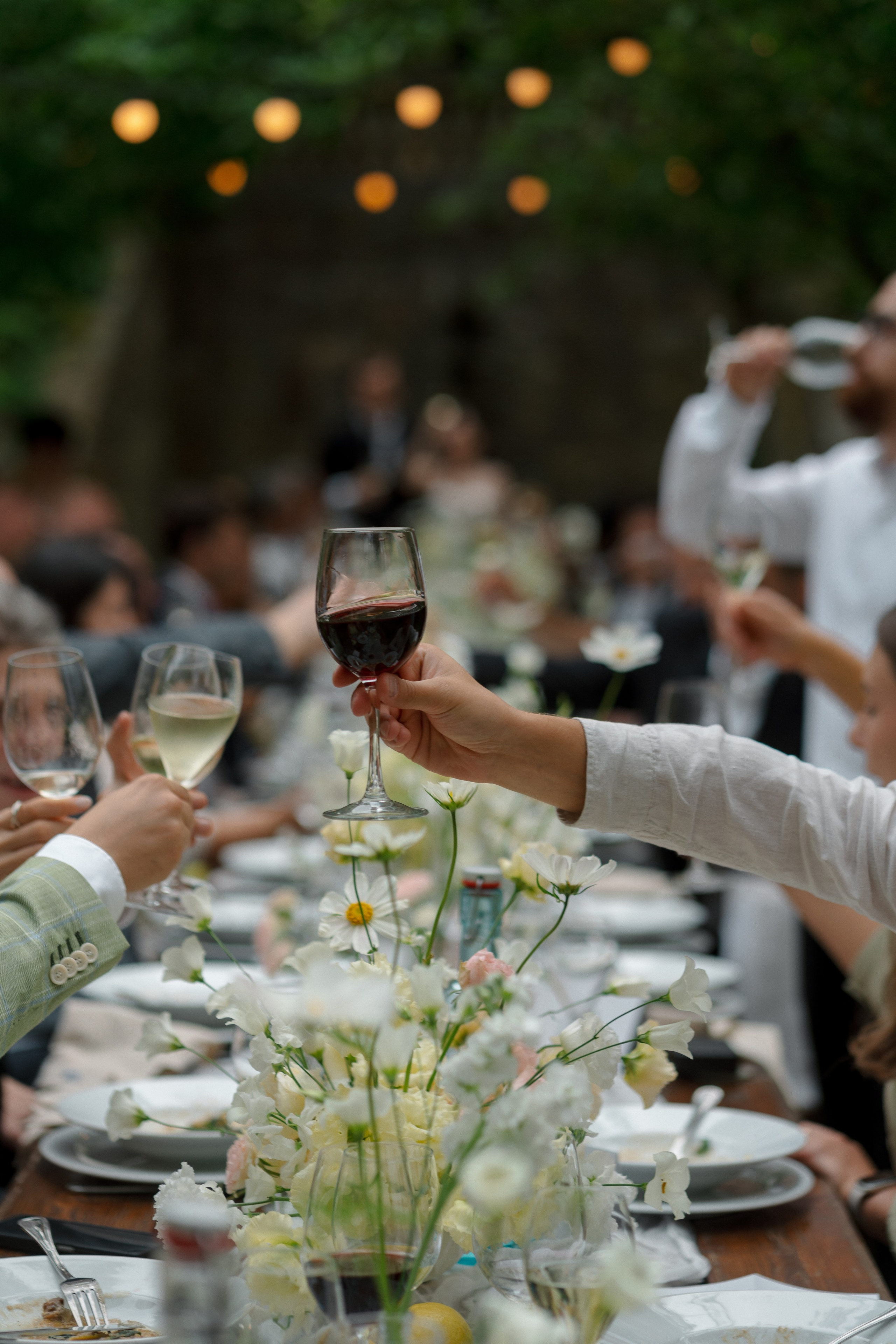 A Romantic Tuscan-Inspired Wedding in Czech Republic. Vitalie Varvarynets - Весільний фотограф Прага