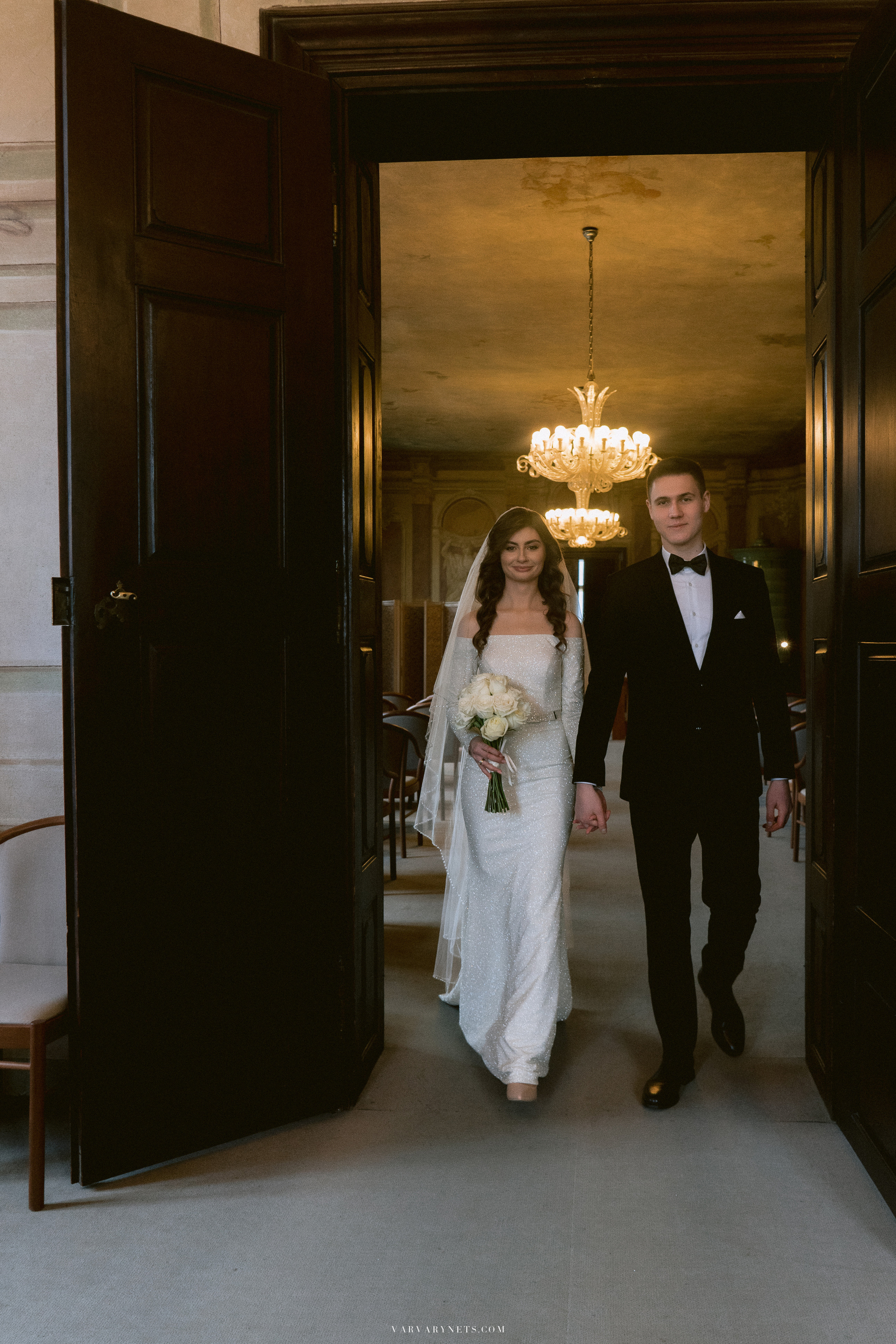 When Hollywood Glamour Met Czech Castle Charms: Natalie and Thomas. Vitalie Varvarynets — Prague Wedding Photographer