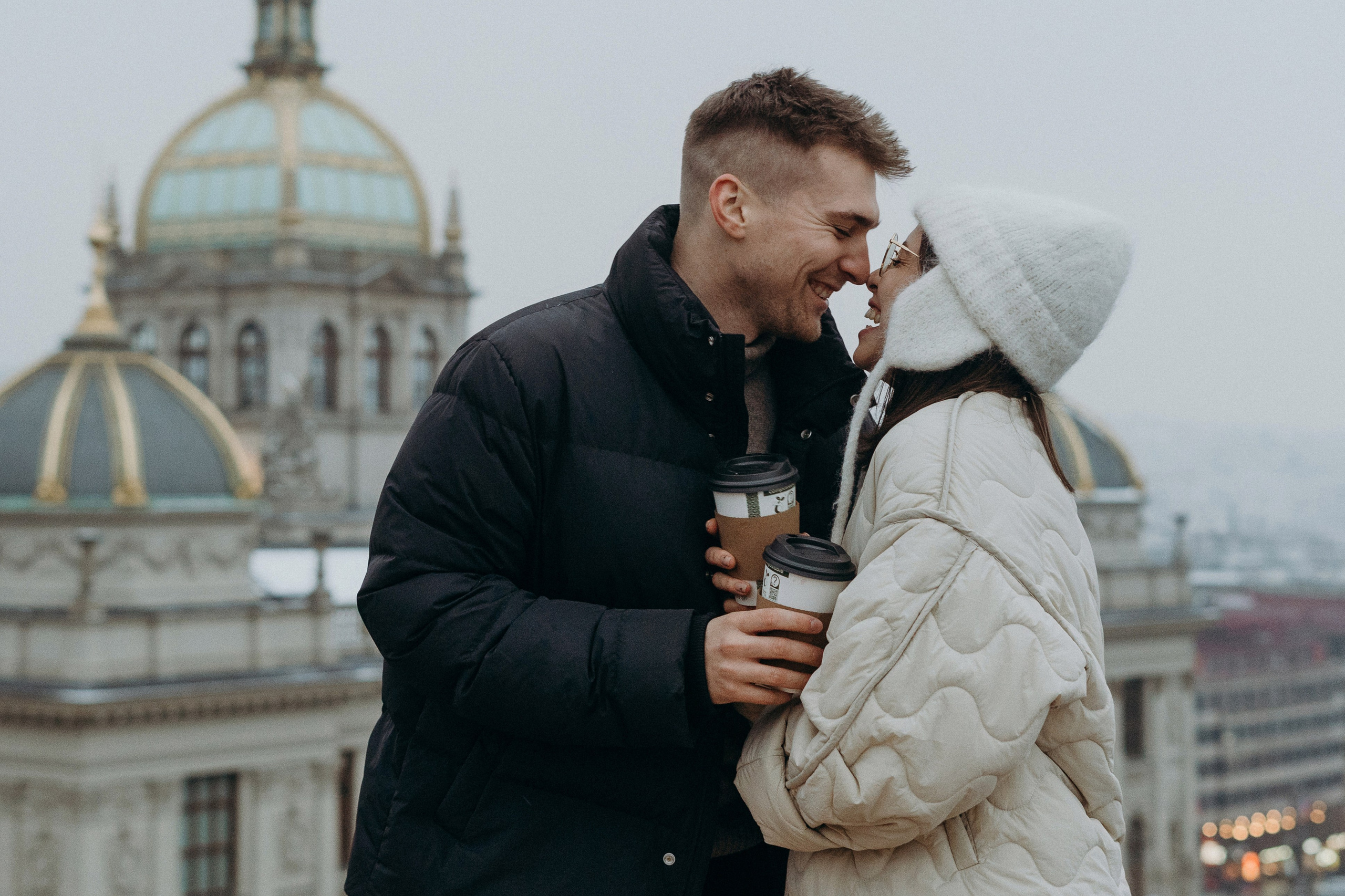 The magical proposal of hand and heart in enchanting Prague. Vitalie Varvarynets - Весільний фотограф Прага