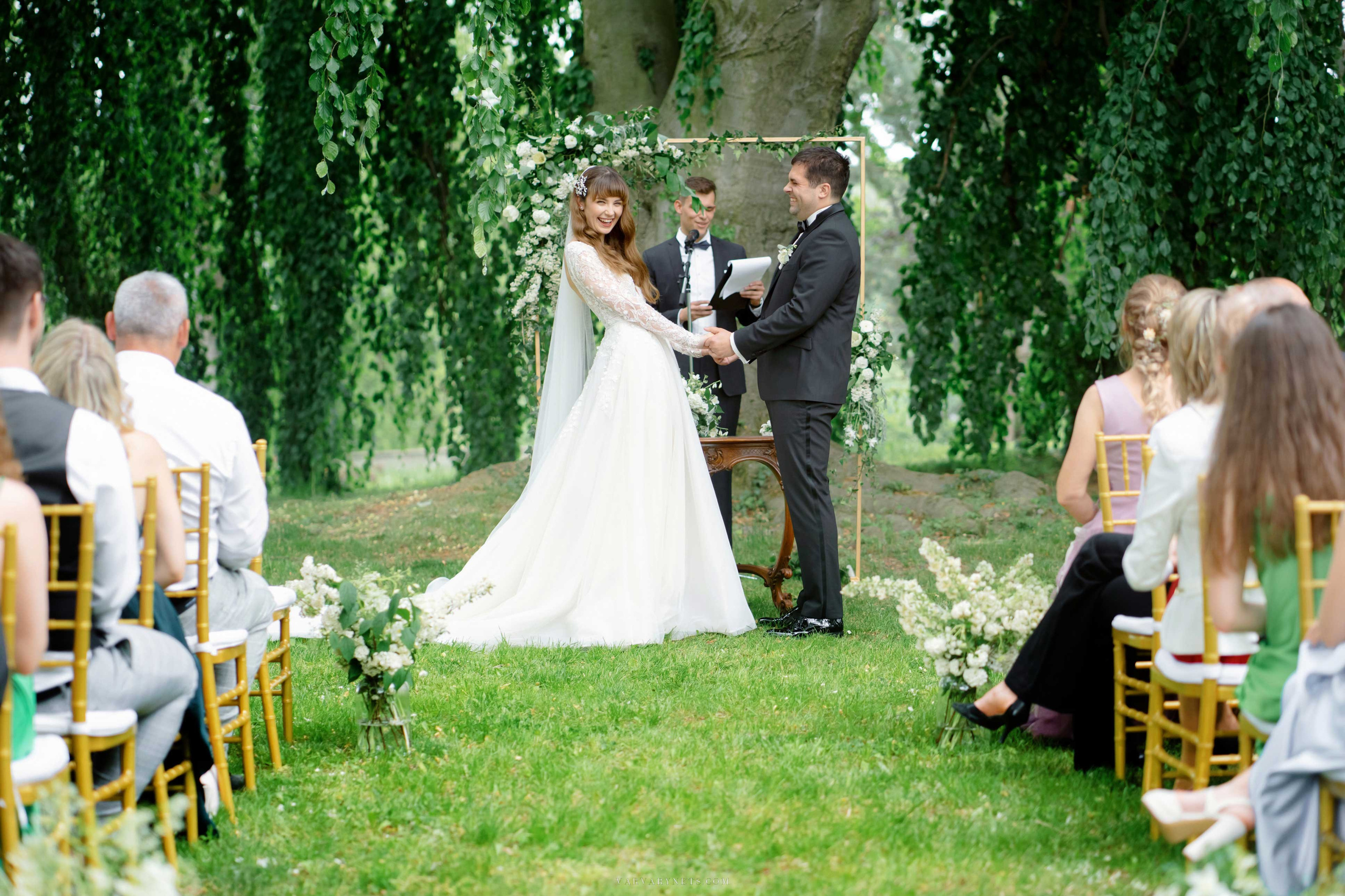 Свадьба в замках Чехии. Vitalie Varvarynets — свадебный фотограф Прага