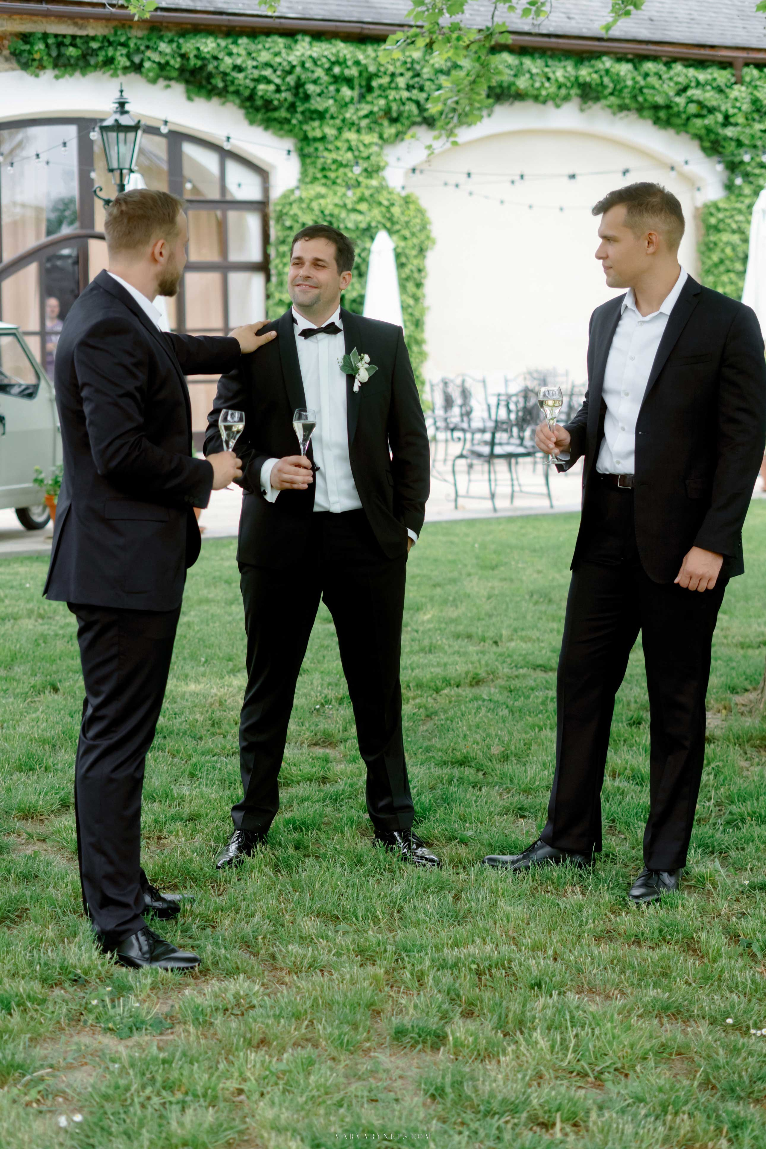 Свадьба в замках Чехии. Vitalie Varvarynets — свадебный фотограф Прага