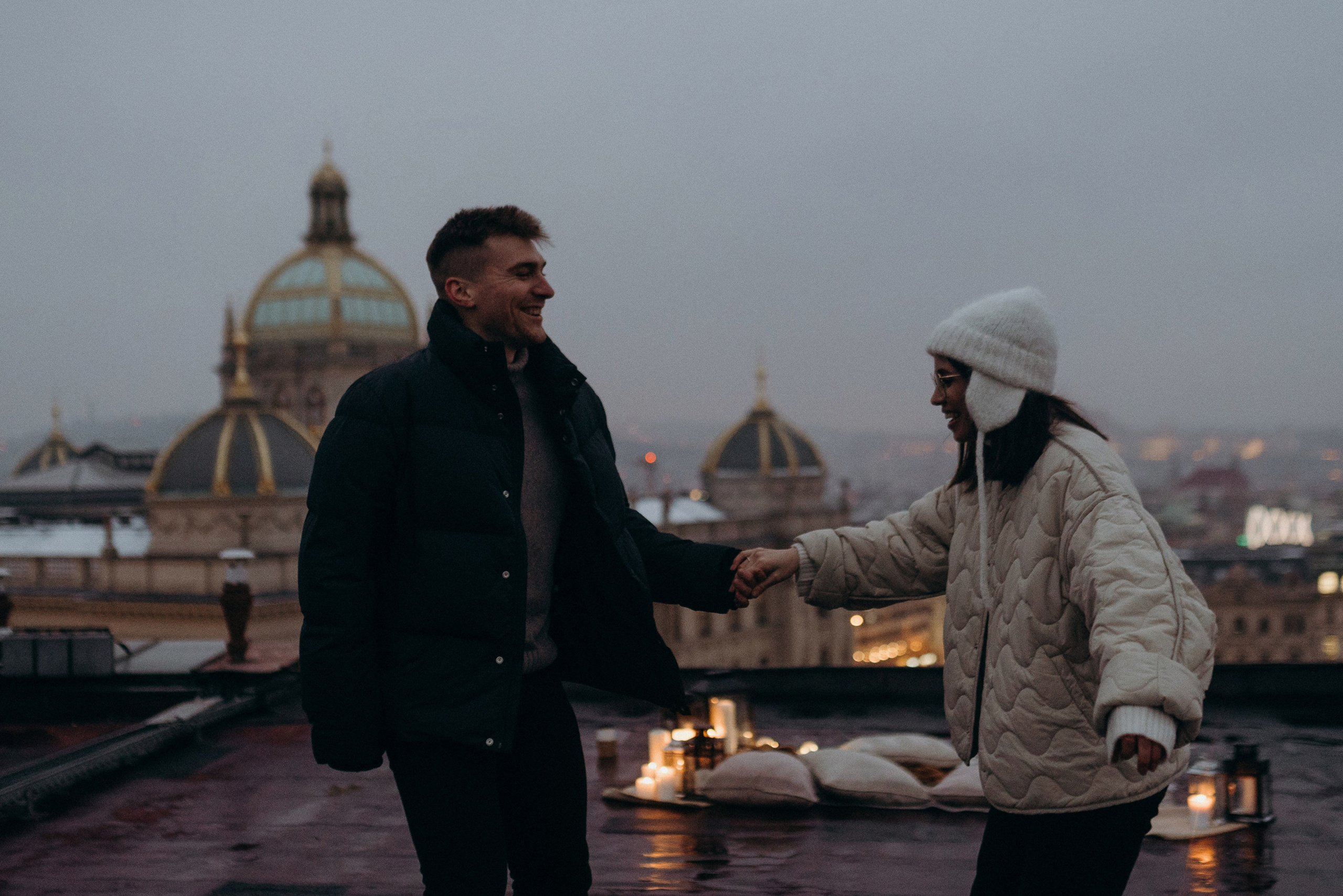 The magical proposal of hand and heart in enchanting Prague. Vitalie Varvarynets - Весільний фотограф Прага