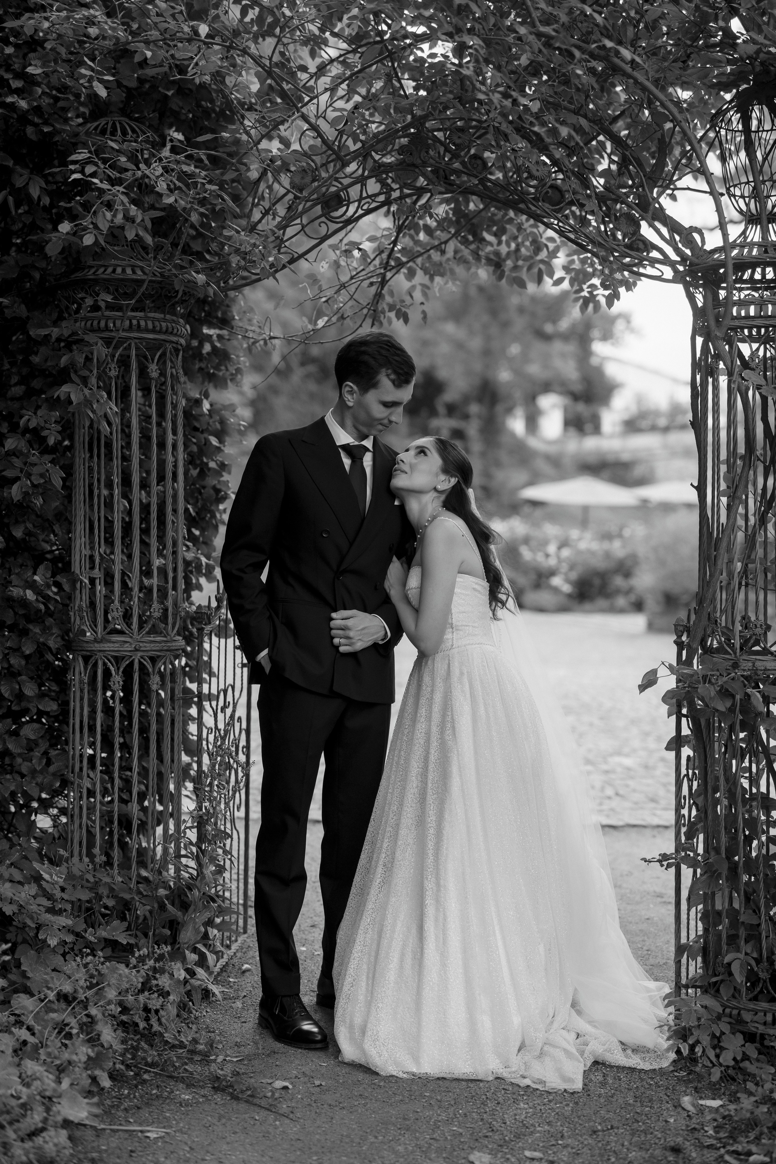 A Romantic Tuscan-Inspired Wedding in Czech Republic. Vitalie Varvarynets - Весільний фотограф Прага