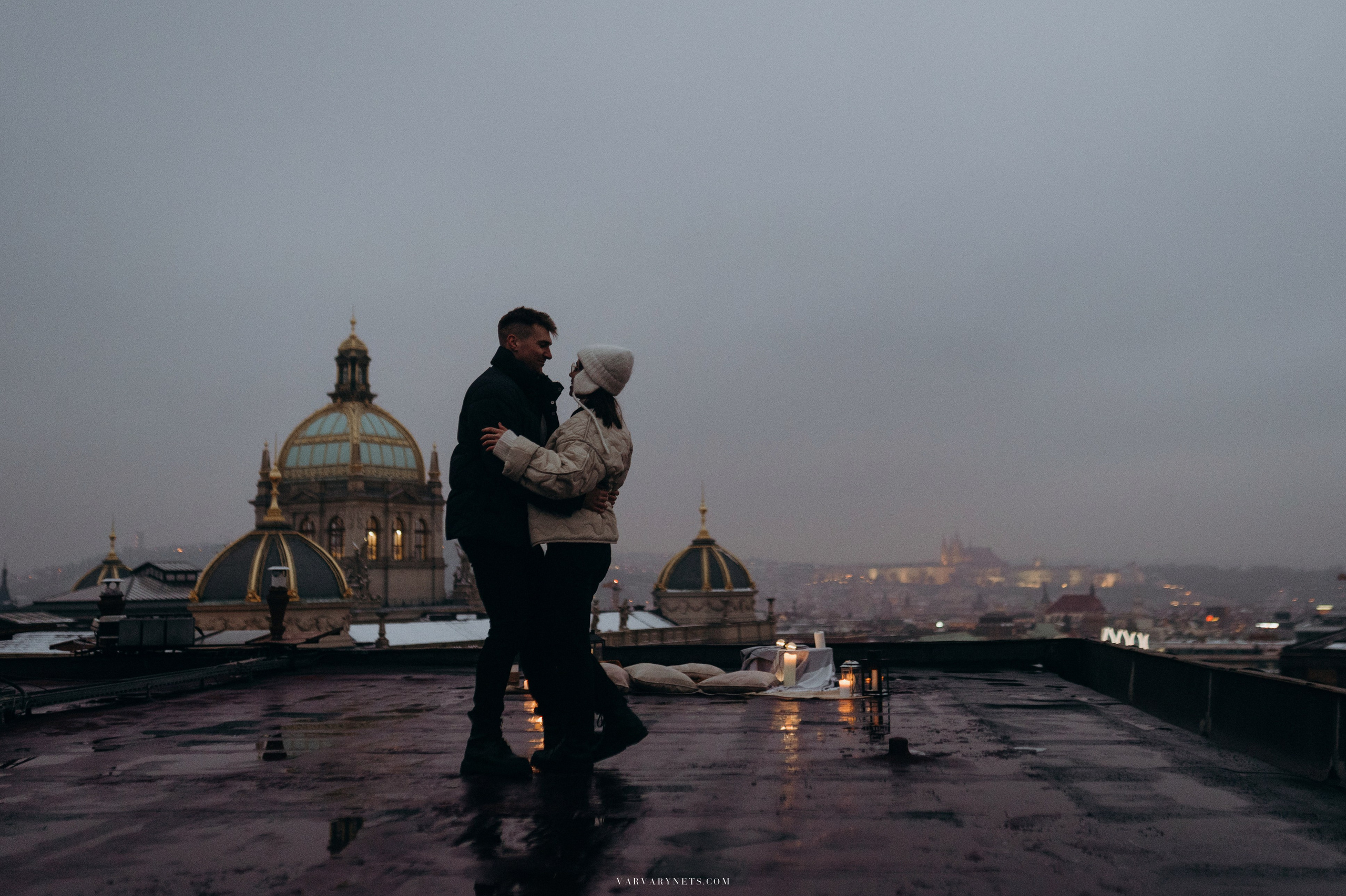 The magical proposal of hand and heart in enchanting Prague. Vitalie Varvarynets - Весільний фотограф Прага