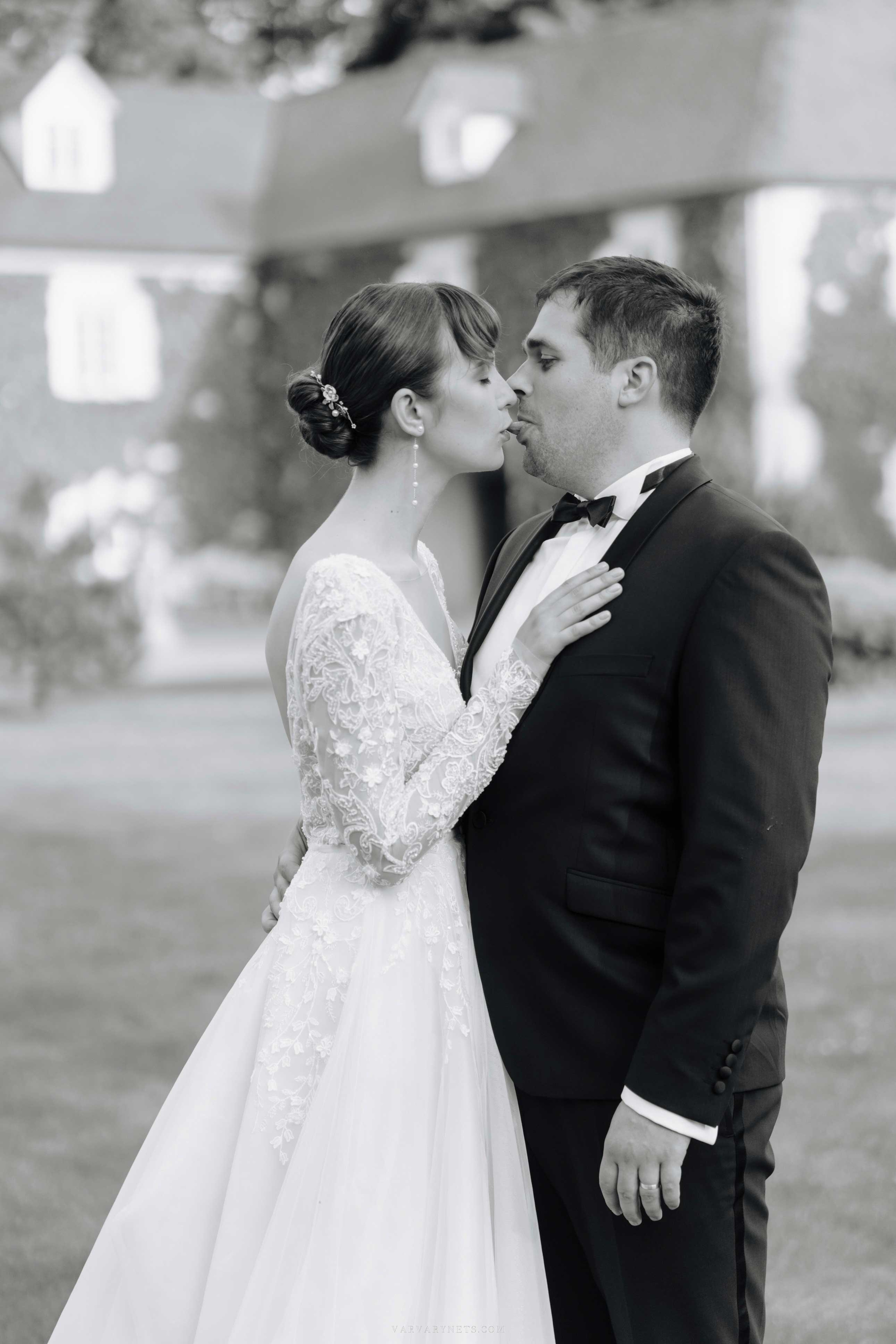 Свадьба в замках Чехии. Vitalie Varvarynets — свадебный фотограф Прага