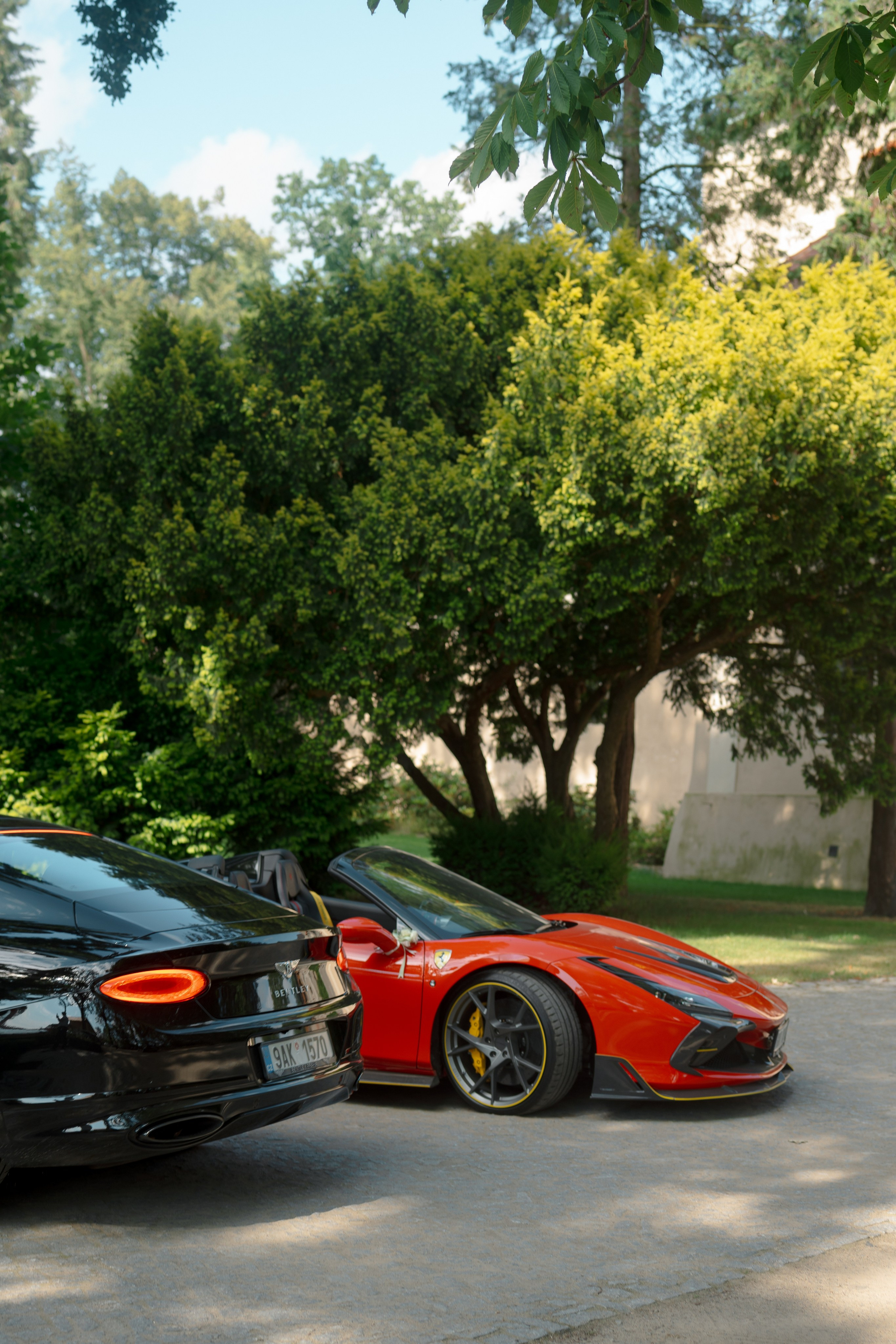 A Grand Asian Wedding at a Historic European Castle. Vitalie Varvarynets - Весільний фотограф Прага