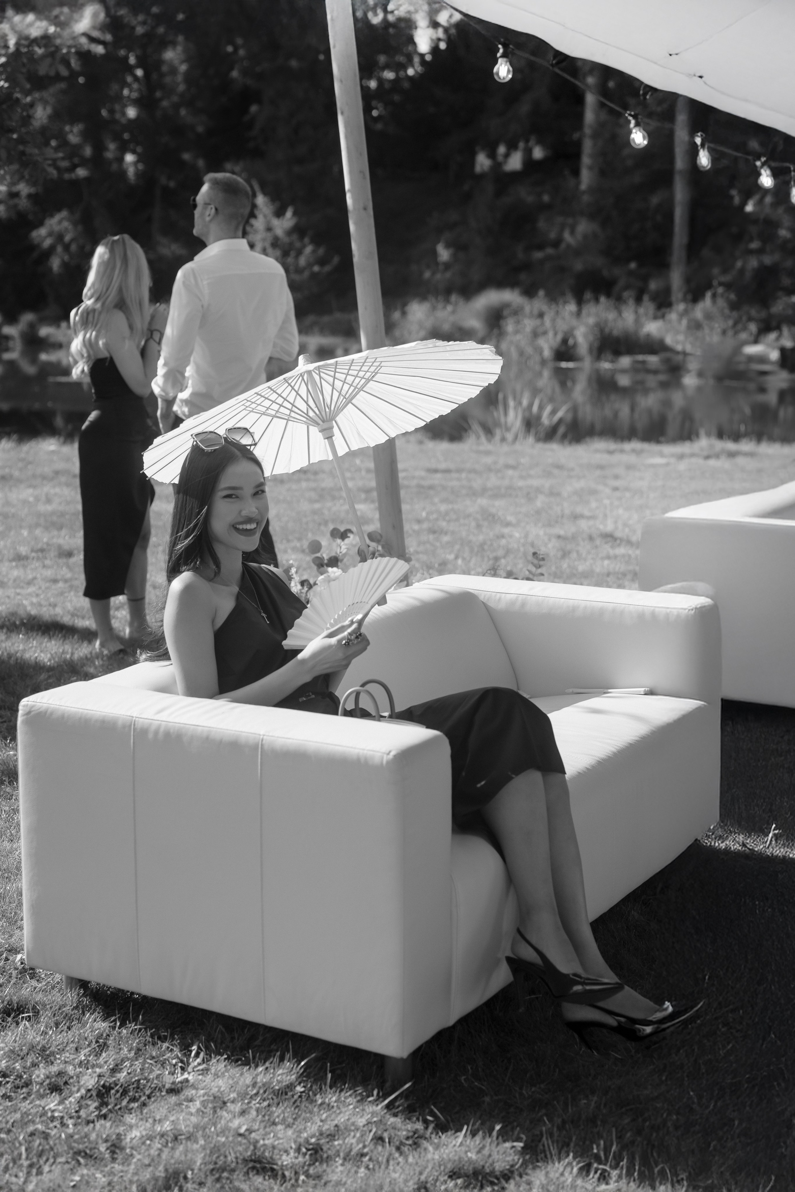 A Grand Asian Wedding at a Historic European Castle. Vitalie Varvarynets - Весільний фотограф Прага