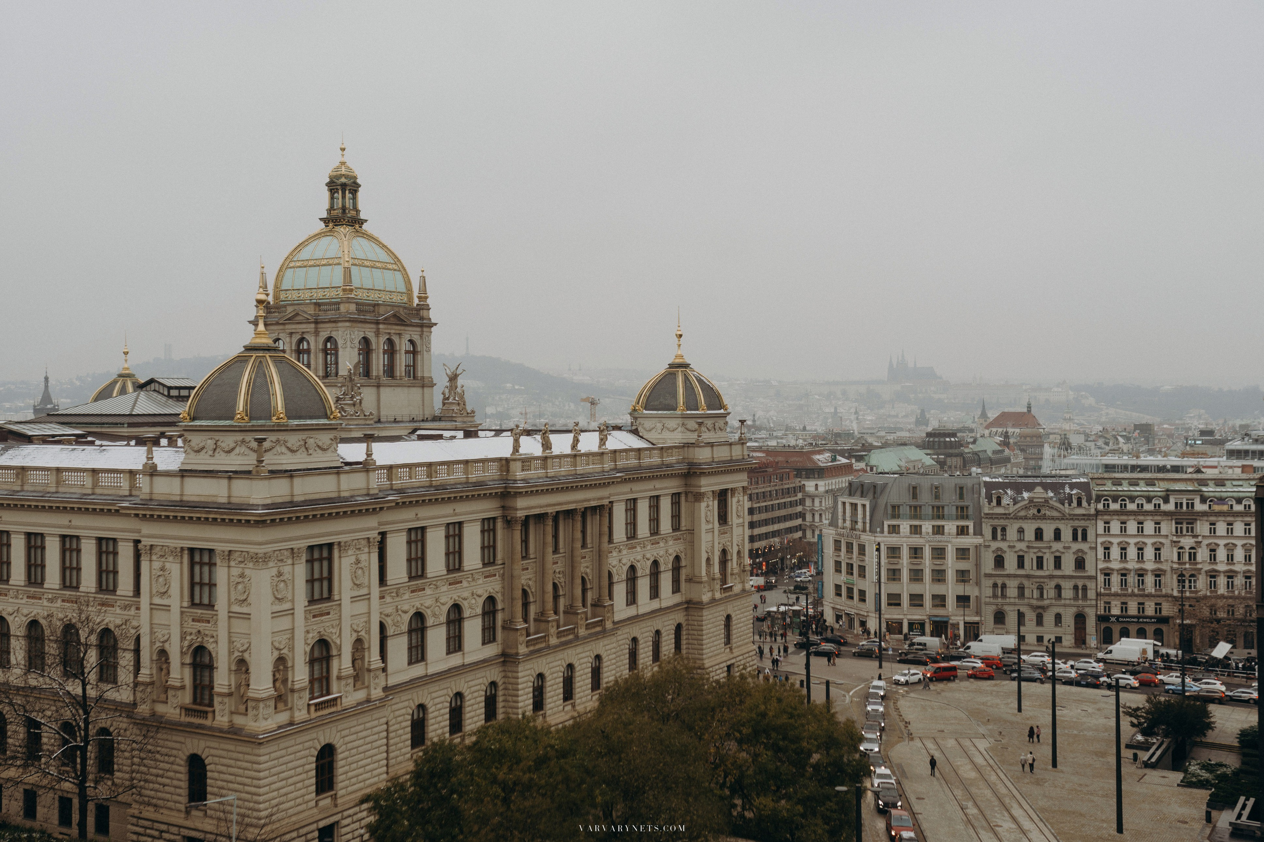 The magical proposal of hand and heart in enchanting Prague. Vitalie Varvarynets - Весільний фотограф Прага