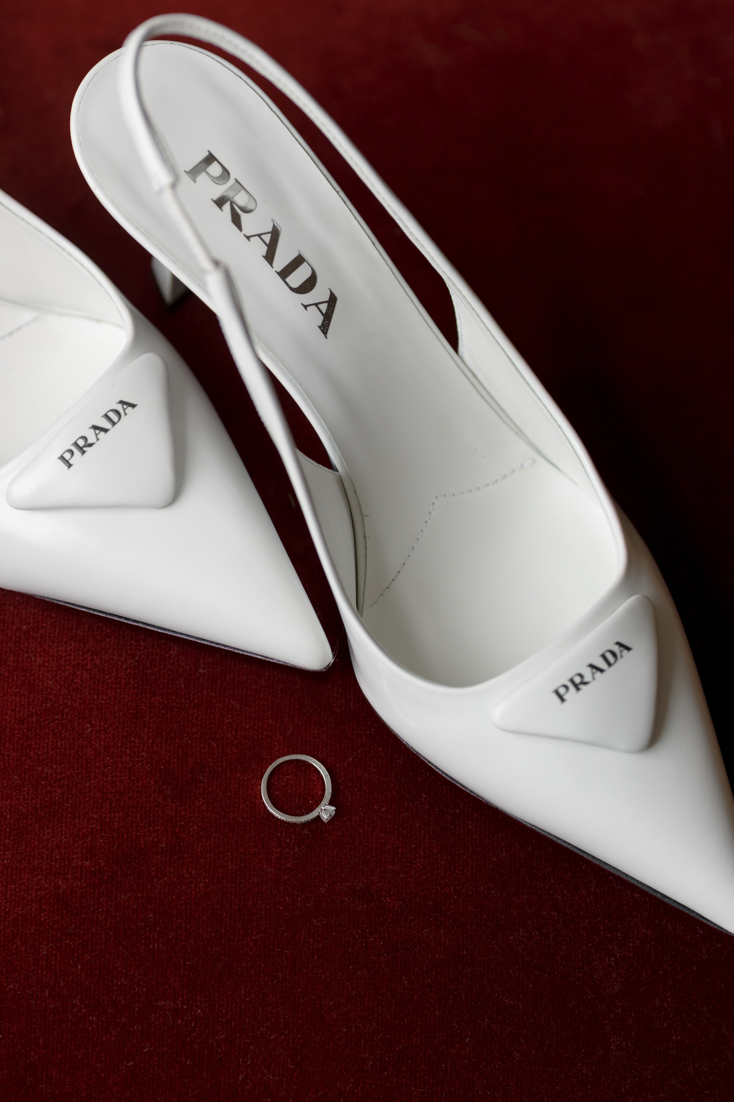 A Grand Asian Wedding at a Historic European Castle. Vitalie Varvarynets - Весільний фотограф Прага