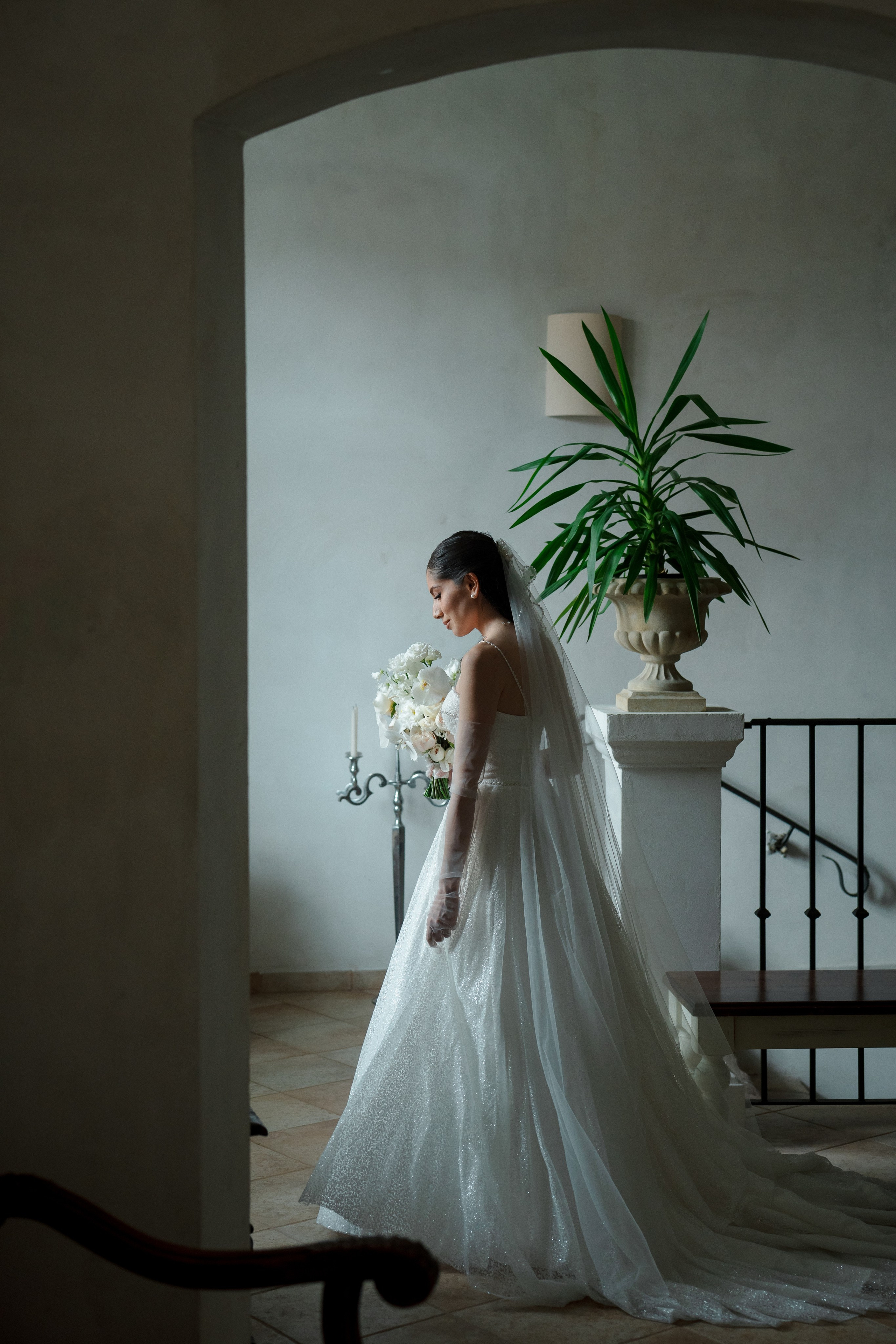 A Romantic Tuscan-Inspired Wedding in Czech Republic. Vitalie Varvarynets - Весільний фотограф Прага