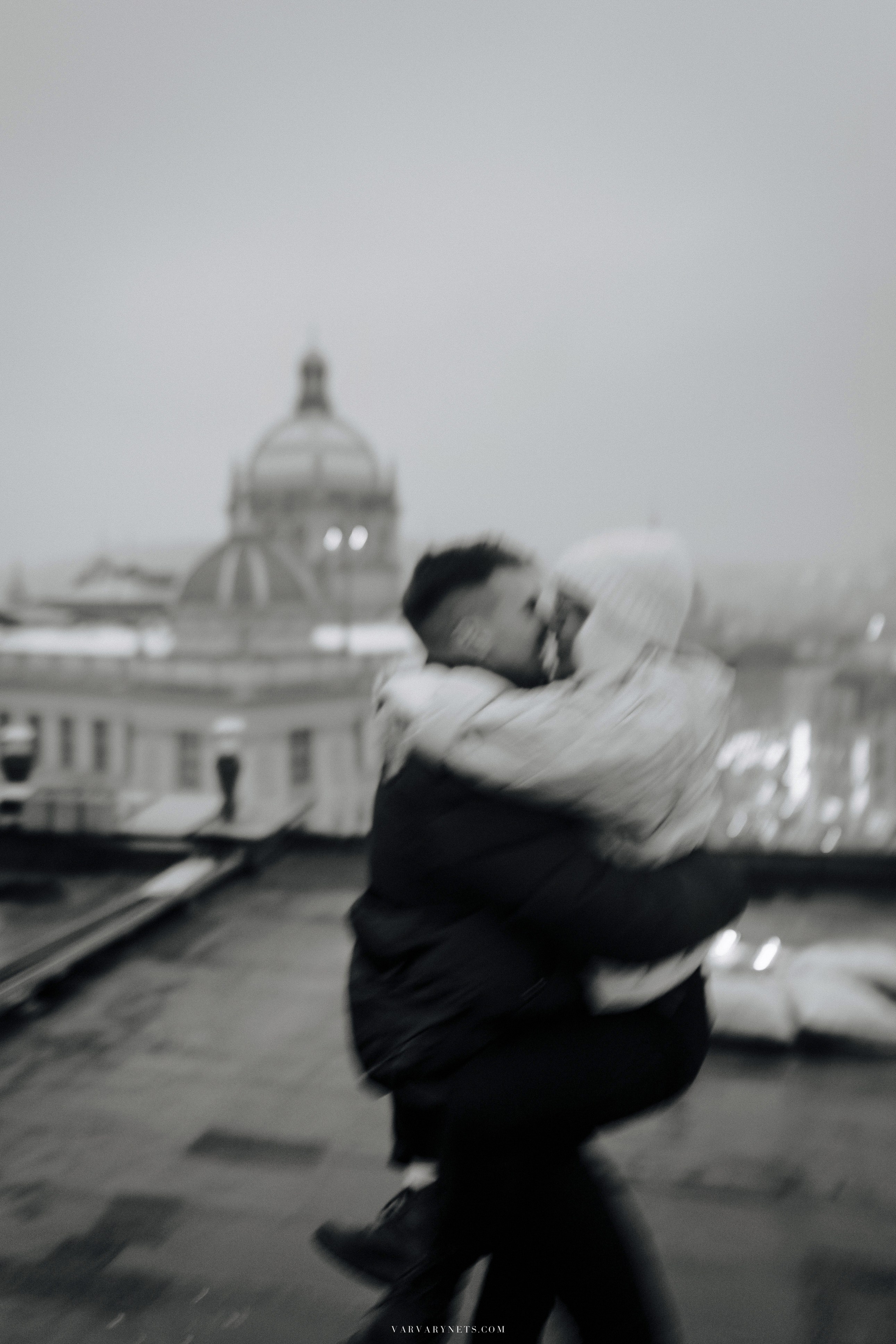 The magical proposal of hand and heart in enchanting Prague. Vitalie Varvarynets - Весільний фотограф Прага