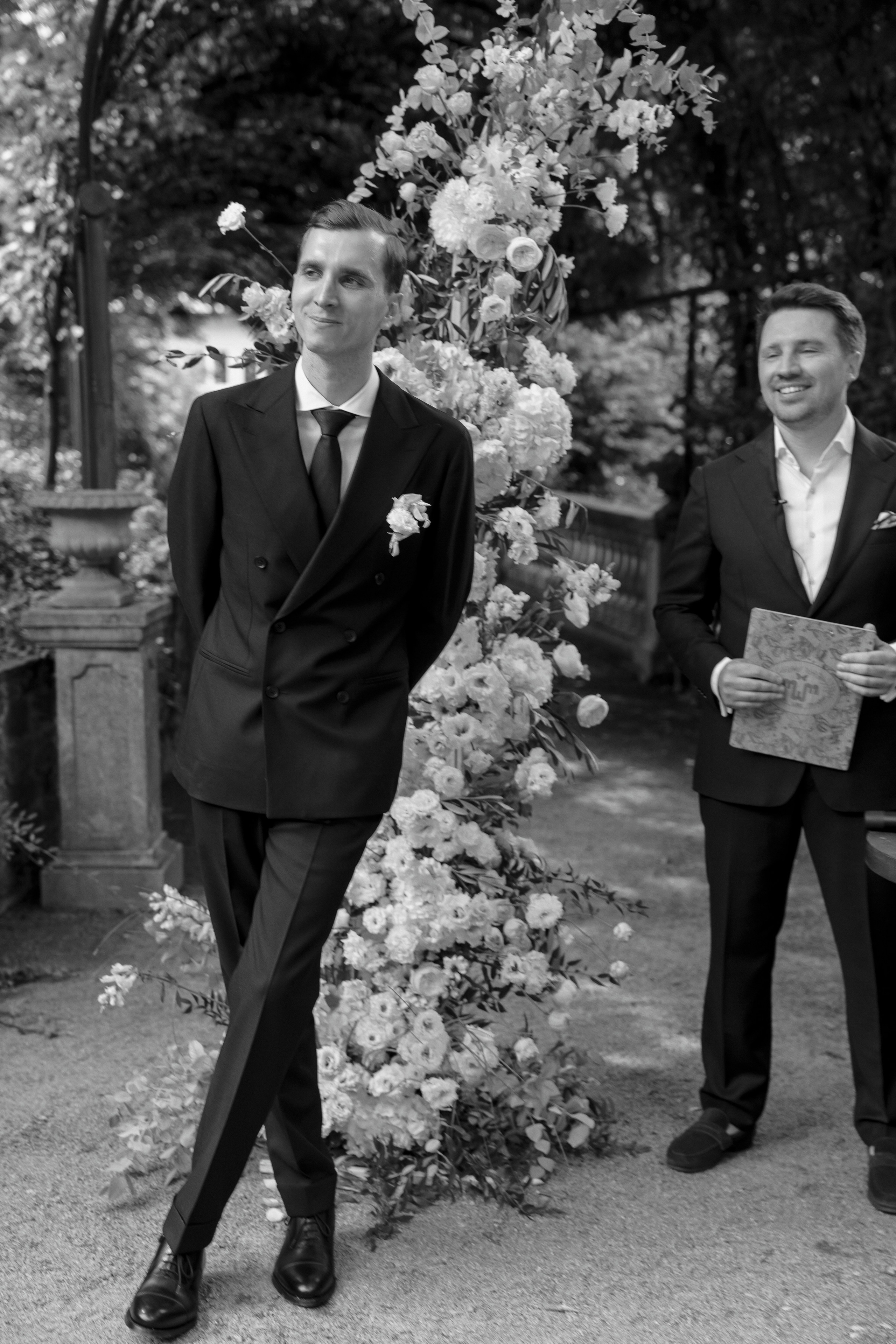 A Romantic Tuscan-Inspired Wedding in Czech Republic. Vitalie Varvarynets - Весільний фотограф Прага