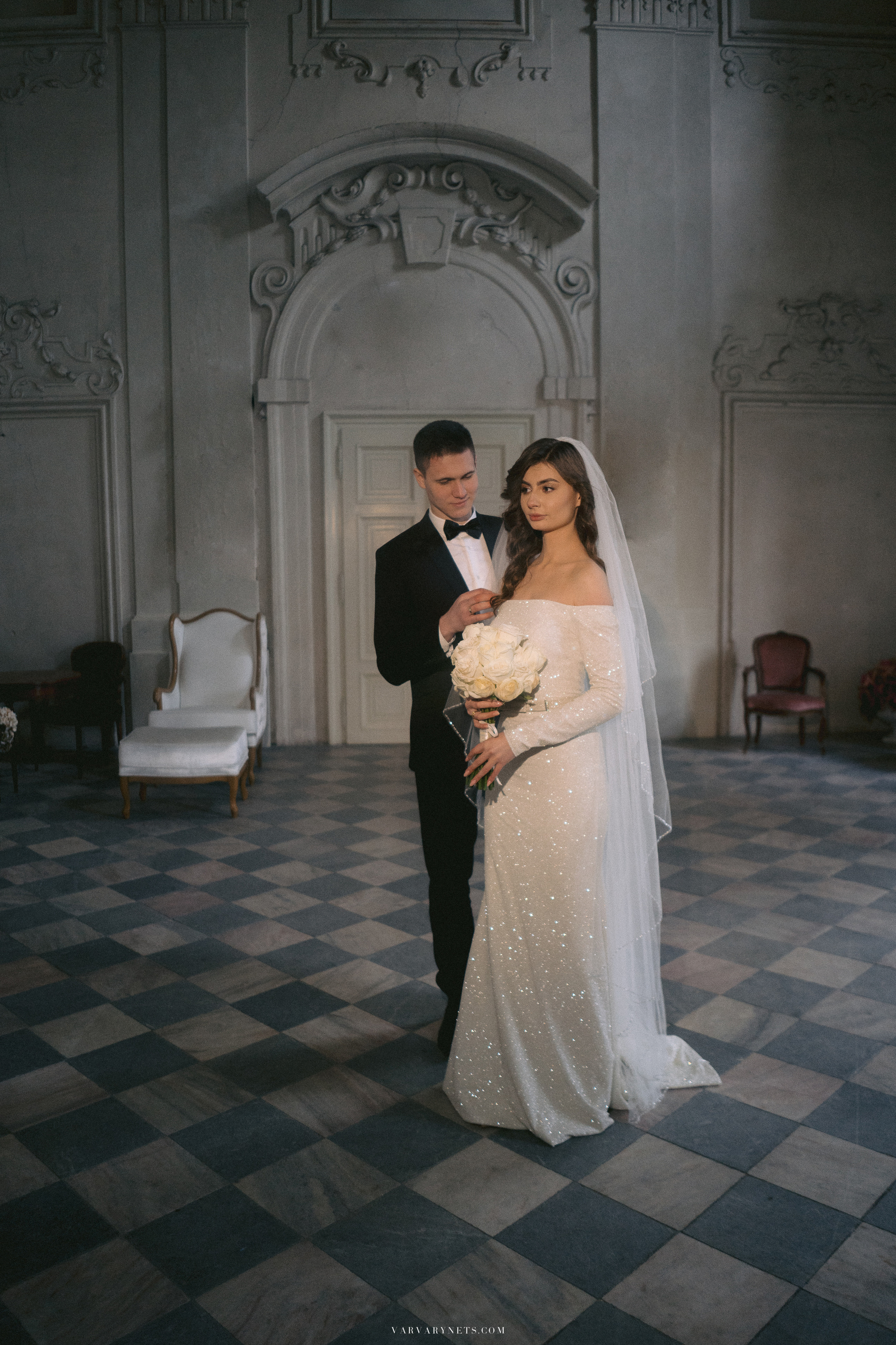 When Hollywood Glamour Met Czech Castle Charms: Natalie and Thomas. Vitalie Varvarynets — Prague Wedding Photographer