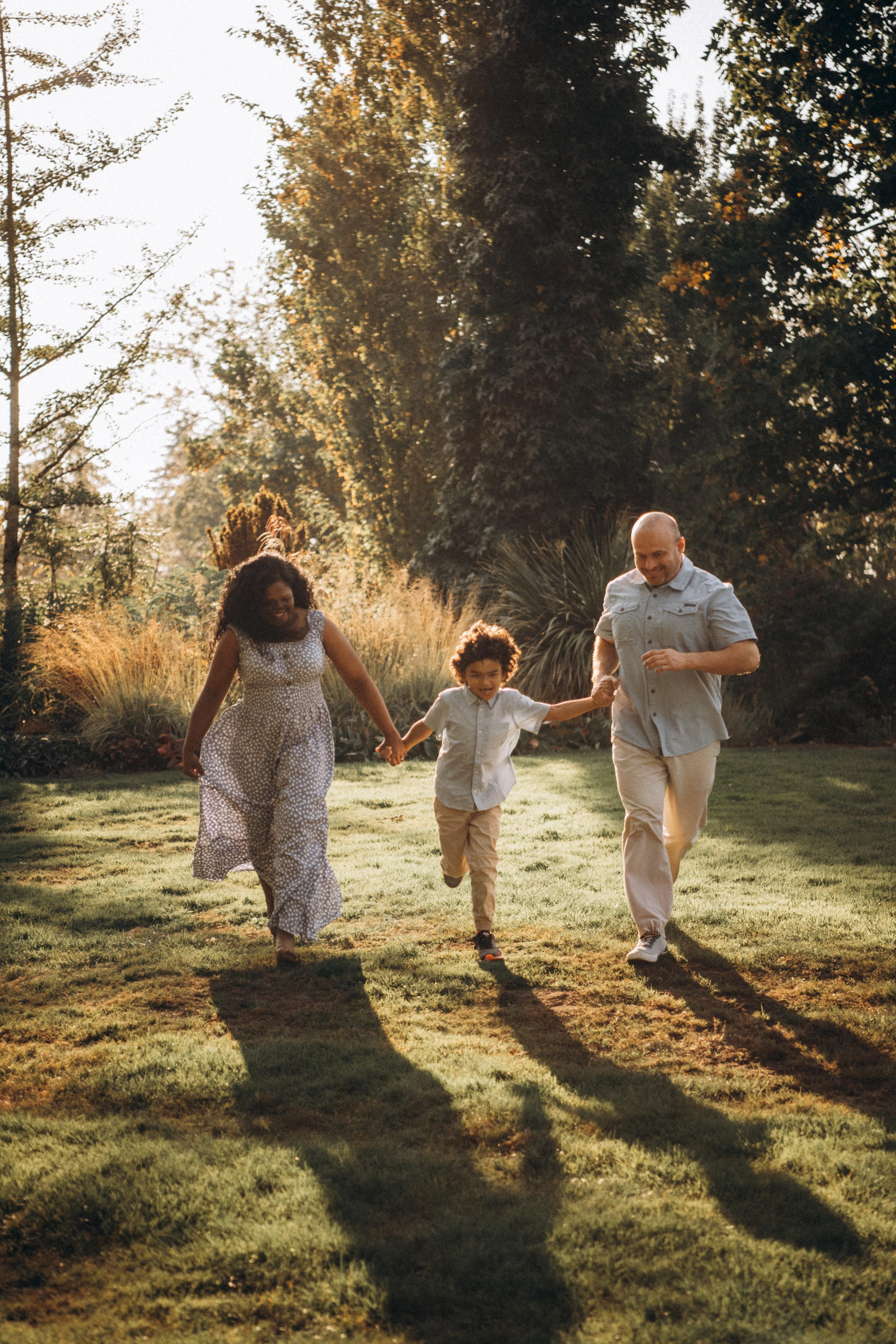 Anna Ternova — Wedding & Family Photographer in Seattle
