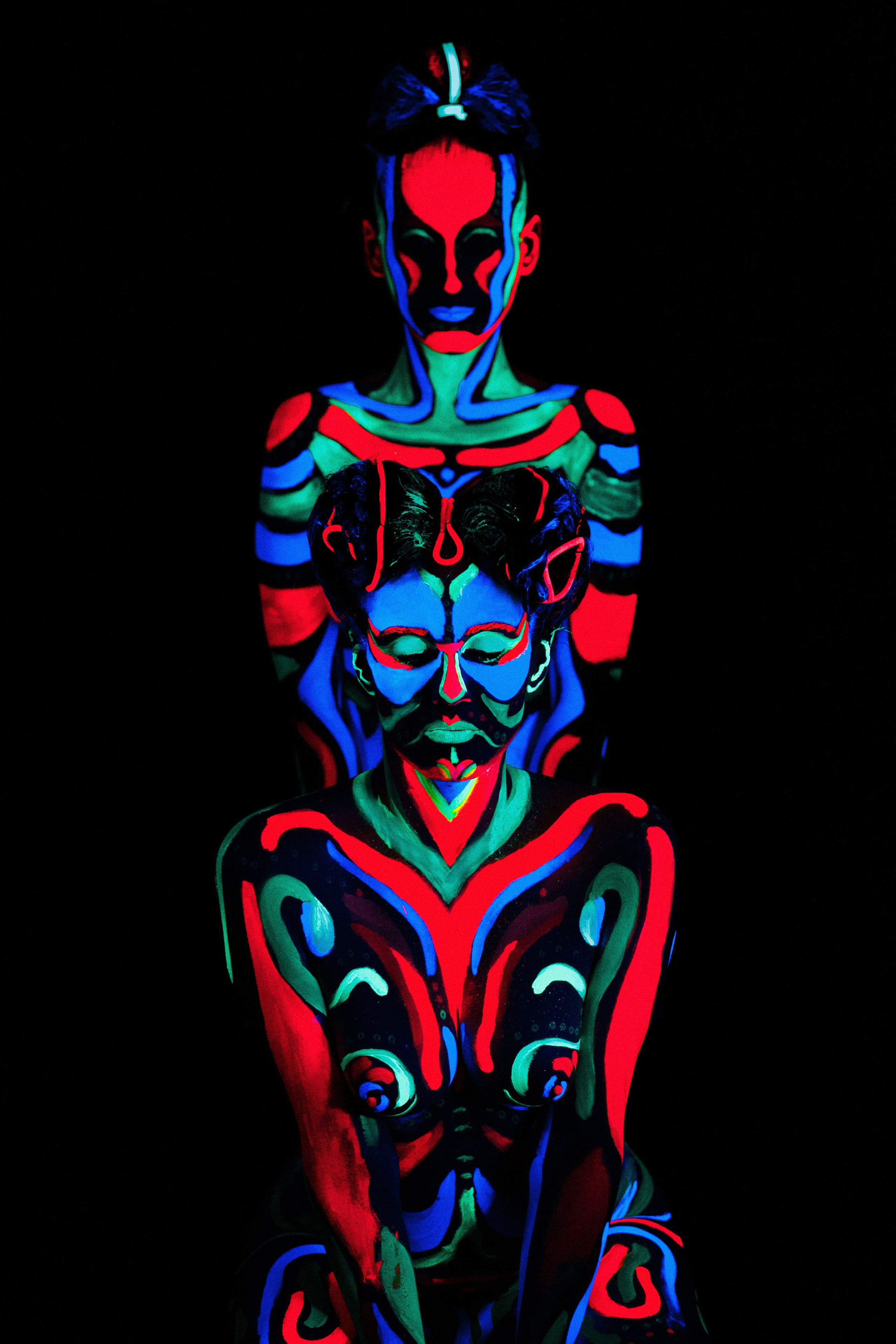 Neon Vibes – креативна неонова фотосесія в Києві. Портретний та репортажний фотограф в Києві Юрій Корнійчук