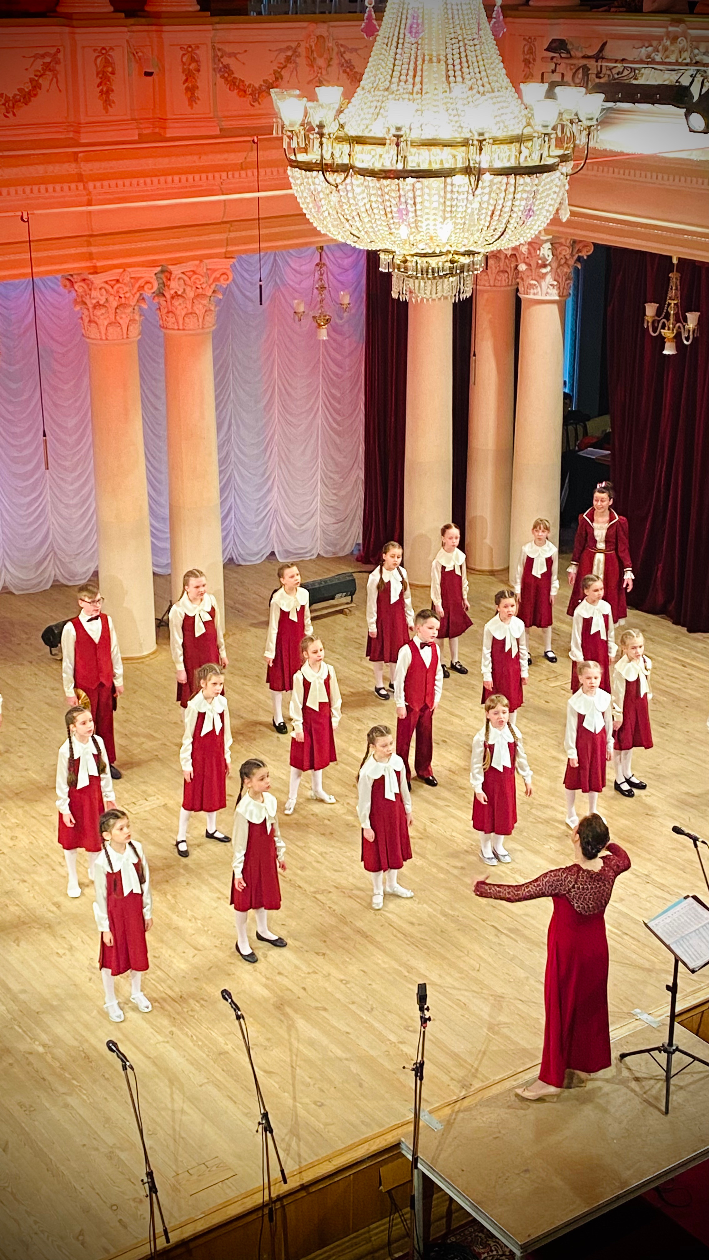 Національна філармонія України. Виступ дитячого хору «Ластівка». Фотограф Марія Якимичева