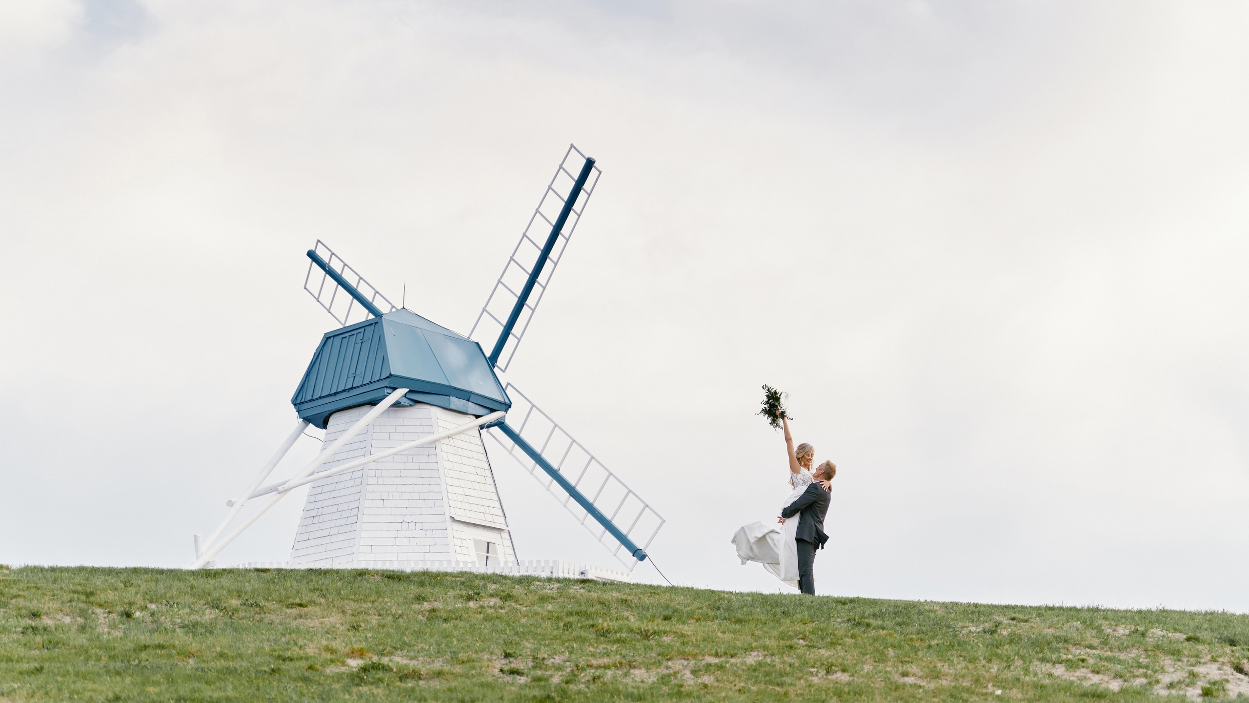 Calgary wedding photographer. Andrii Bielikov