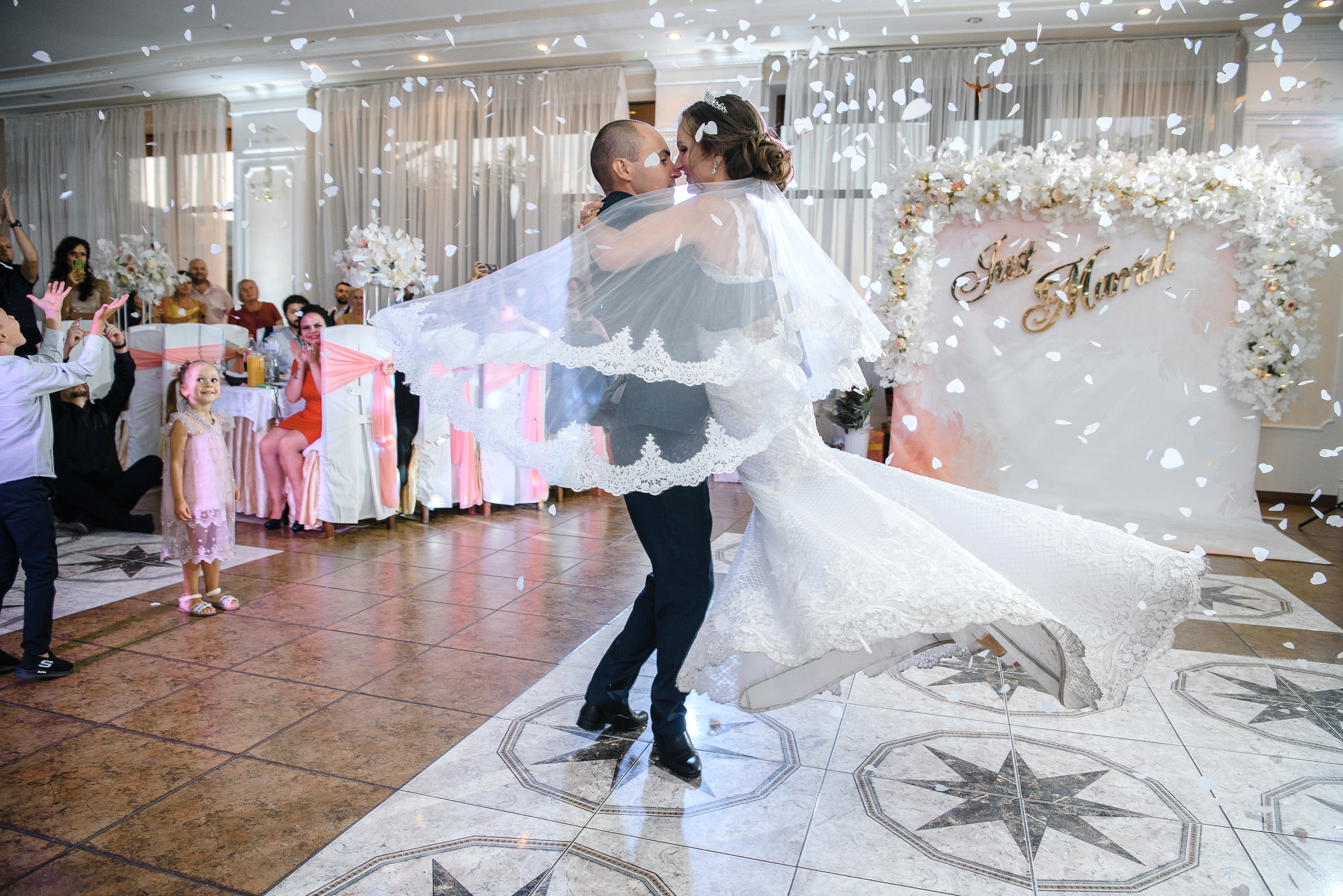 Анонс свадьбы Виталия и Марии