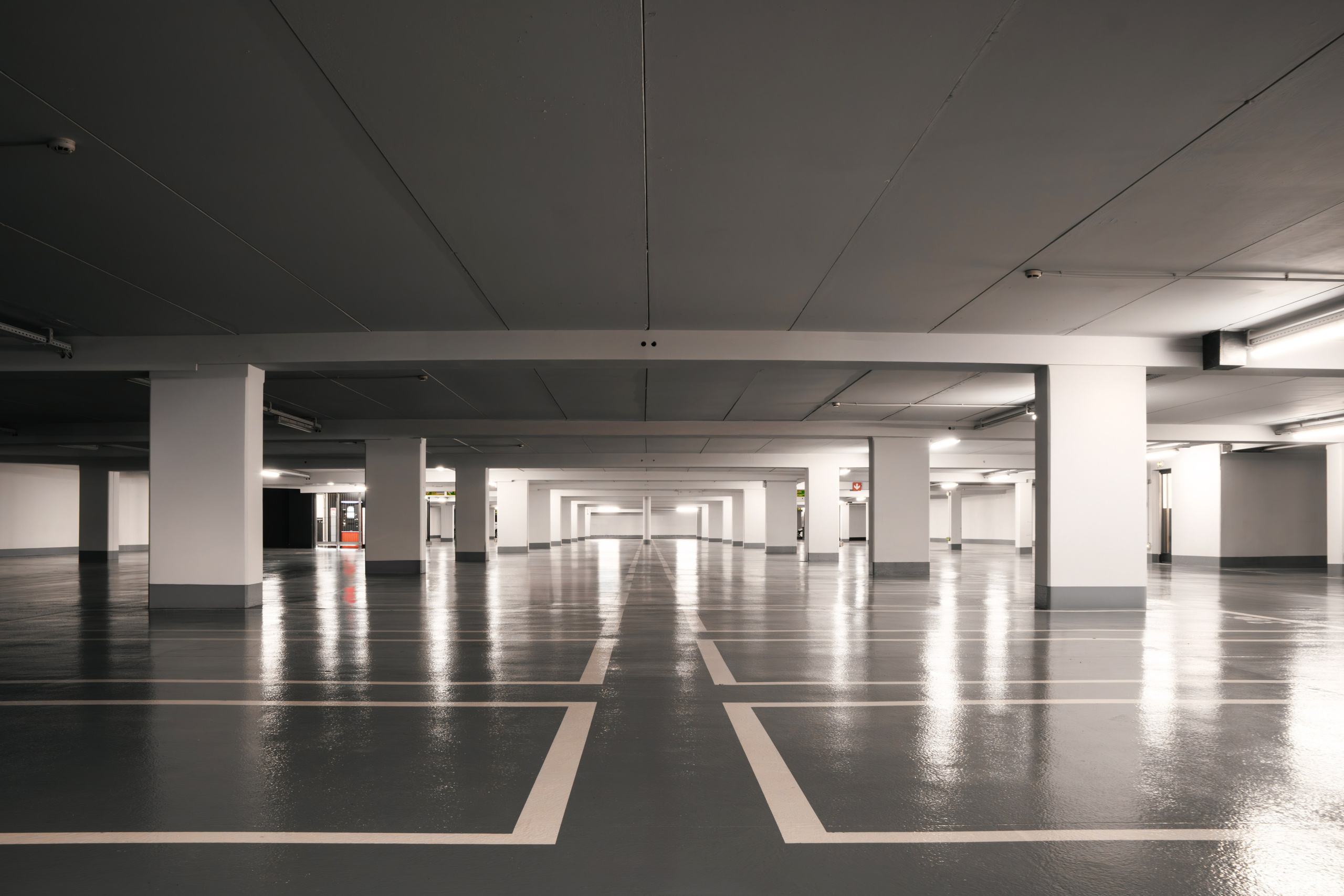 Corporate & Industrial Photography — Business Visuals | Lev Otinov