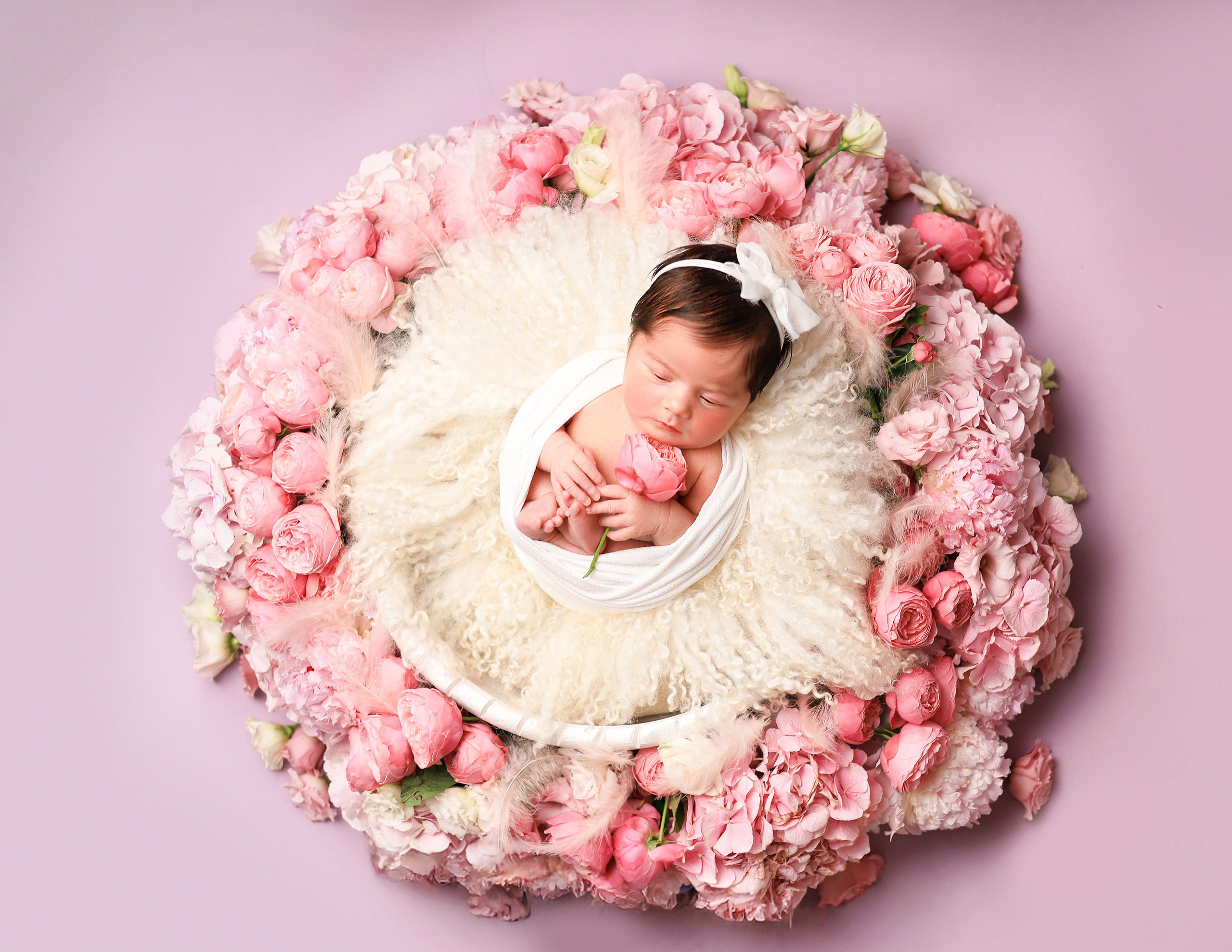 PRO NEWBORN ACADEMY. Fotografka miminek a těhotenství v Praze a celé ČR