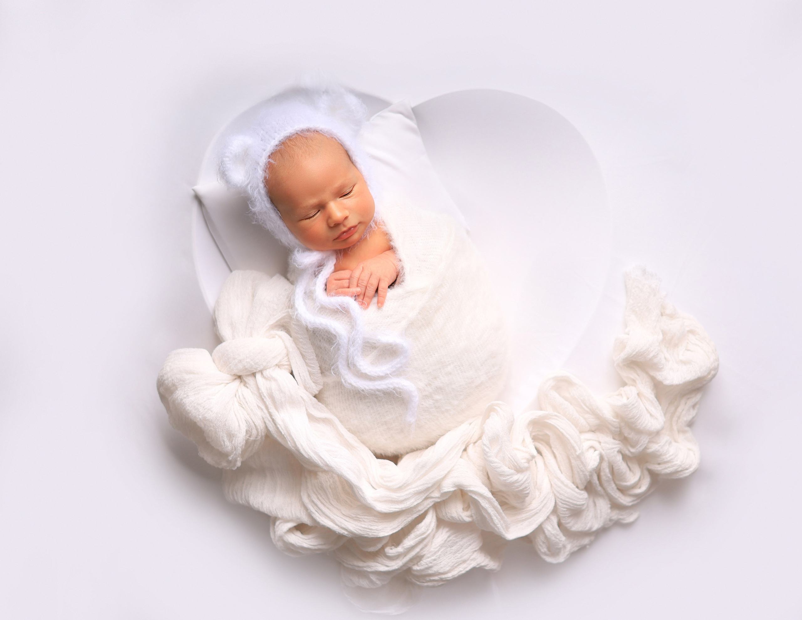 PRO NEWBORN ACADEMY. Fotografka miminek a těhotenství v Praze a celé ČR