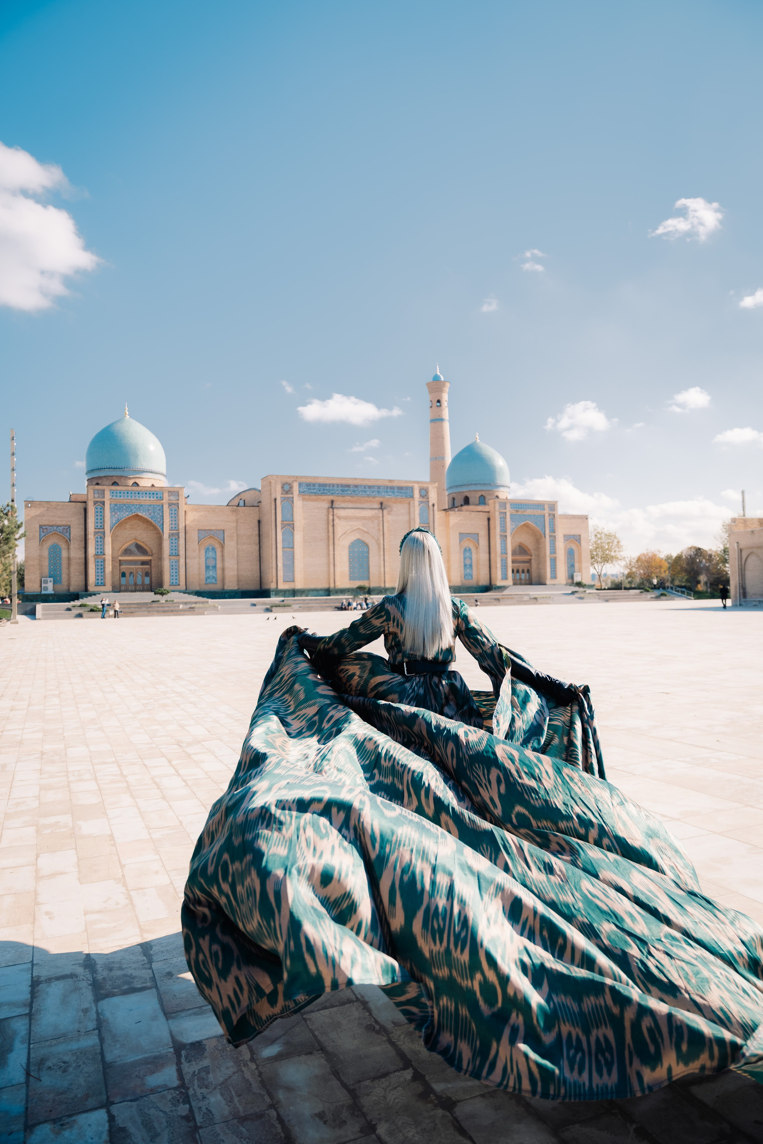 Tips for choosing outfits and selecting location for a photoshoot. Photographer in Uzbekistan and Samarkand Djasur Marupov