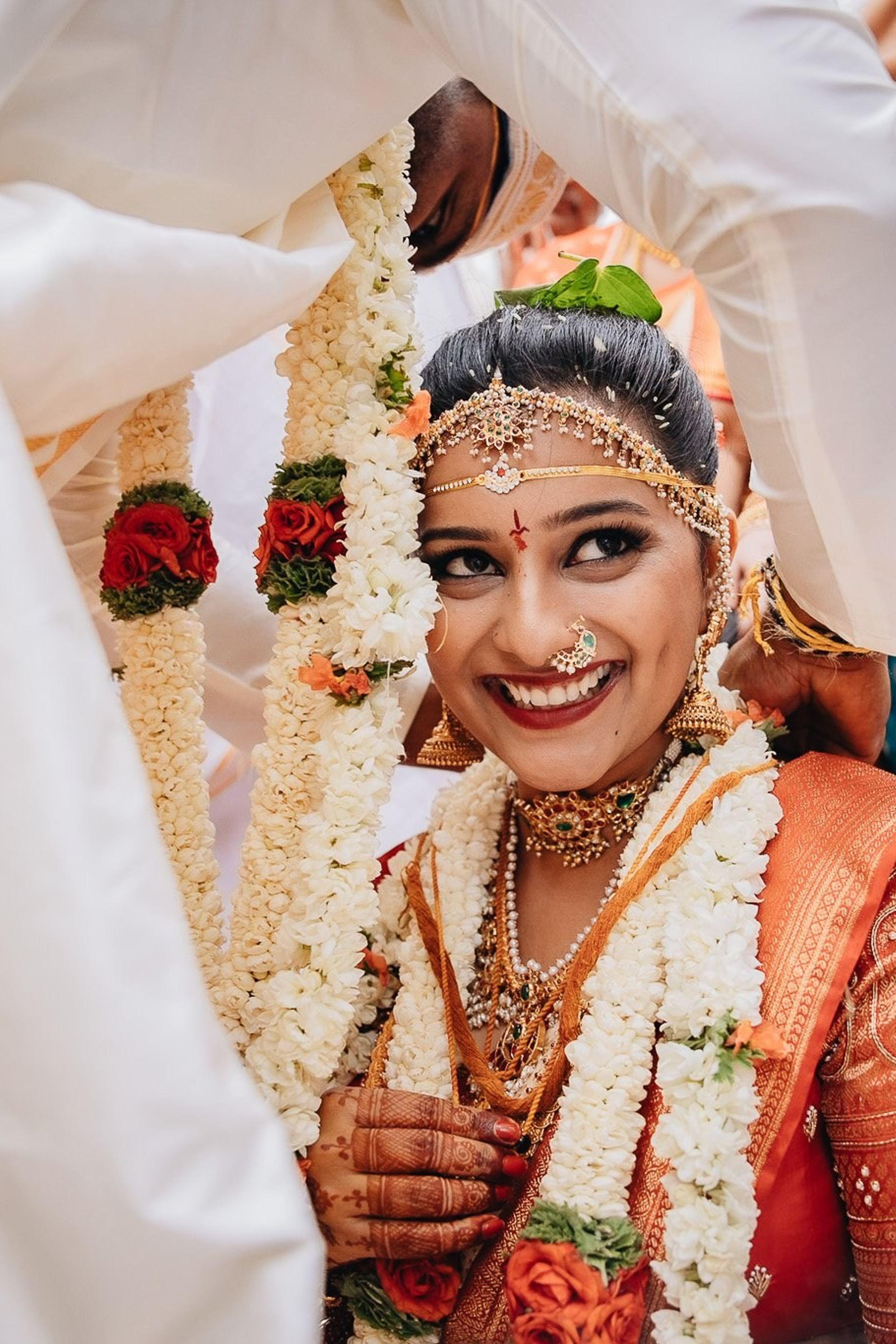 Real Wedding Stories & Destination Weddings: India & Sri Lanka | ONEIRO