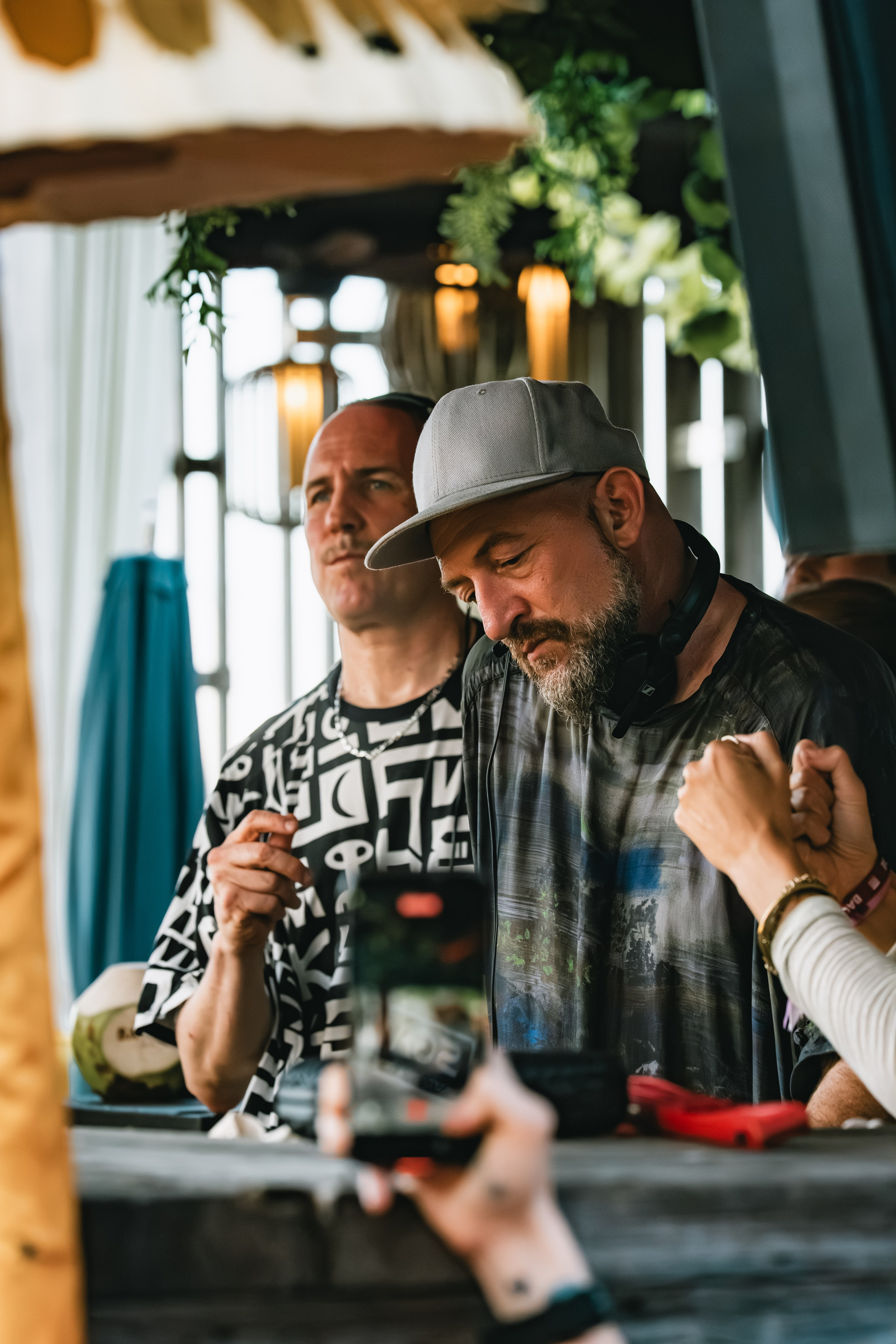 Jan Blomqvist, Damian Lazarus, Ame DJ performance in Savaya, Bali. Коммьюнити фотограф, Москва, Сергей Зворыгин